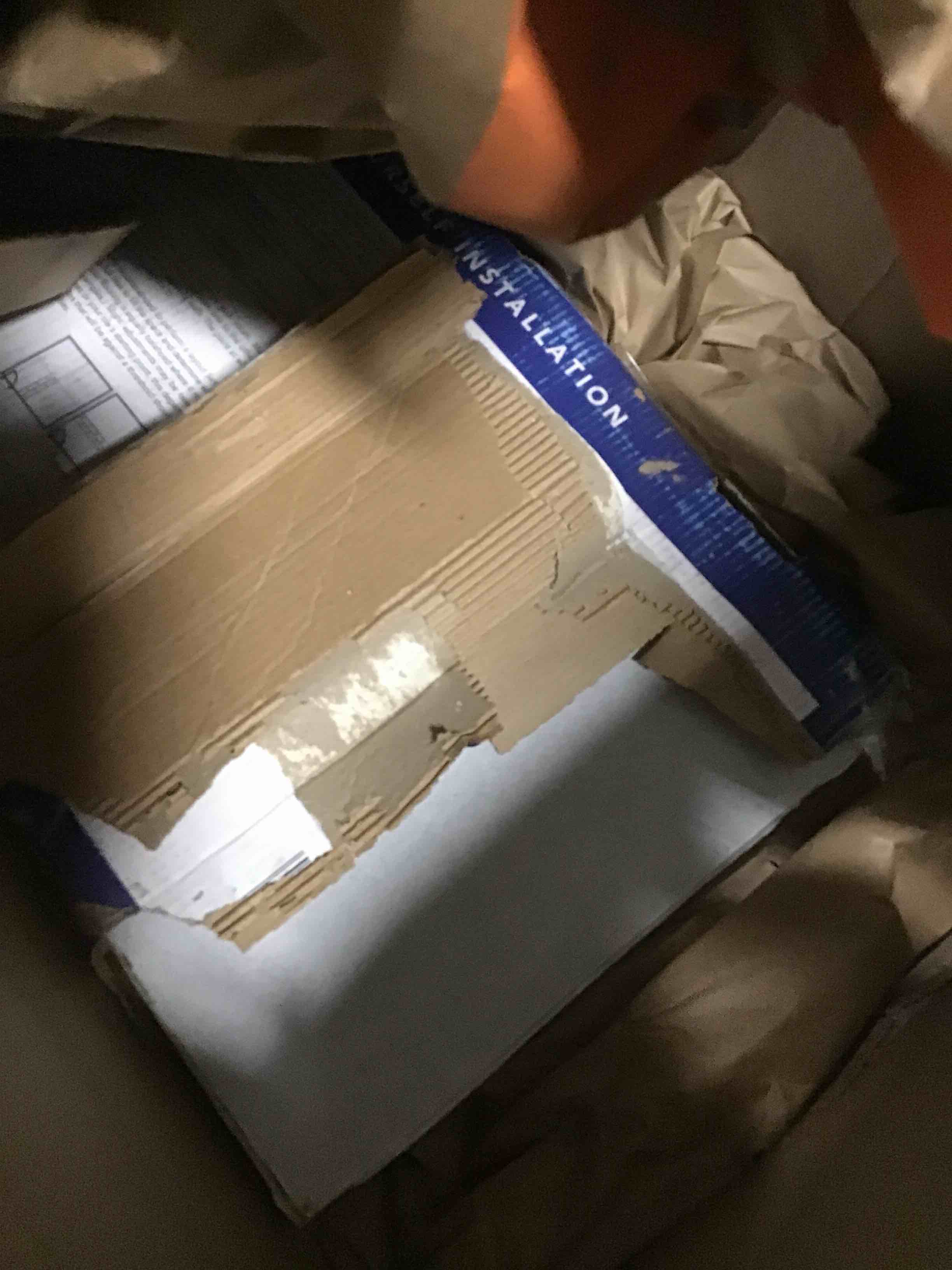https://s3.amazonaws.com/lotting-images-prod/bidfta/BLU6776974_1721663383422.jpeg
