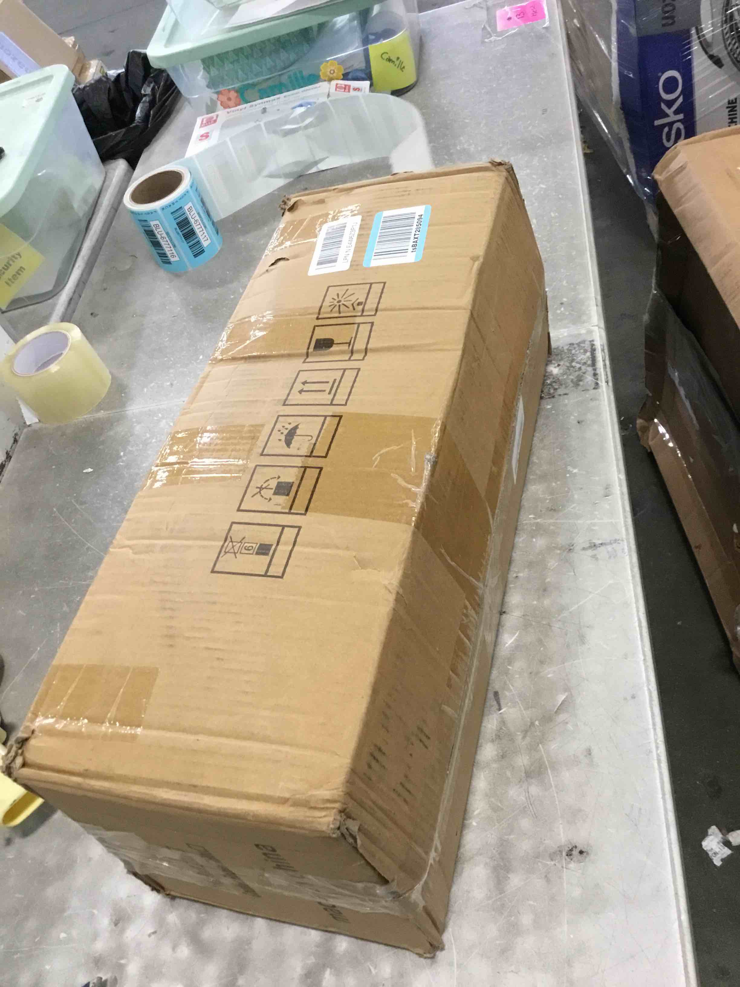 https://s3.amazonaws.com/lotting-images-prod/bidfta/BLU6777106_1721683318492.jpeg