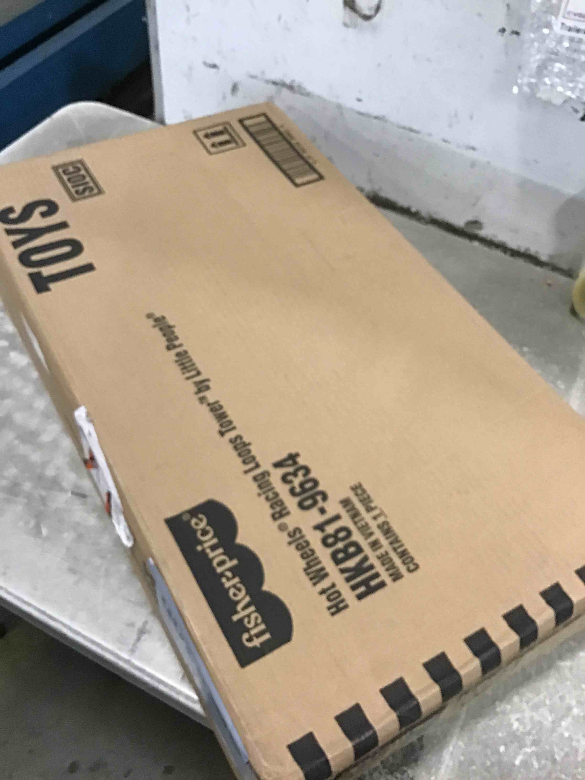 https://s3.amazonaws.com/lotting-images-prod/bidfta/BLU6777322_1721742583146.jpeg