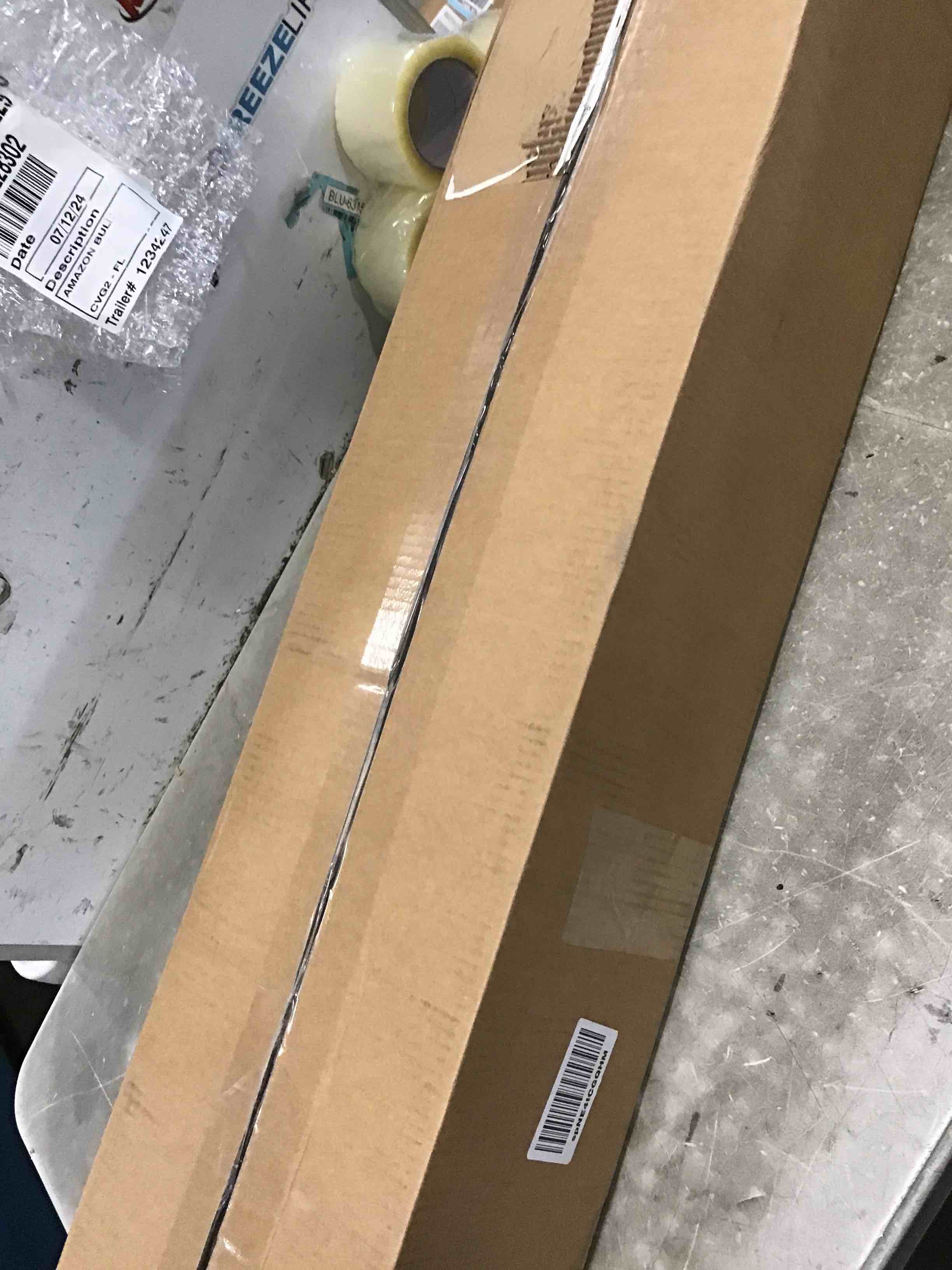 https://s3.amazonaws.com/lotting-images-prod/bidfta/BLU6777383_1721748887775.jpeg