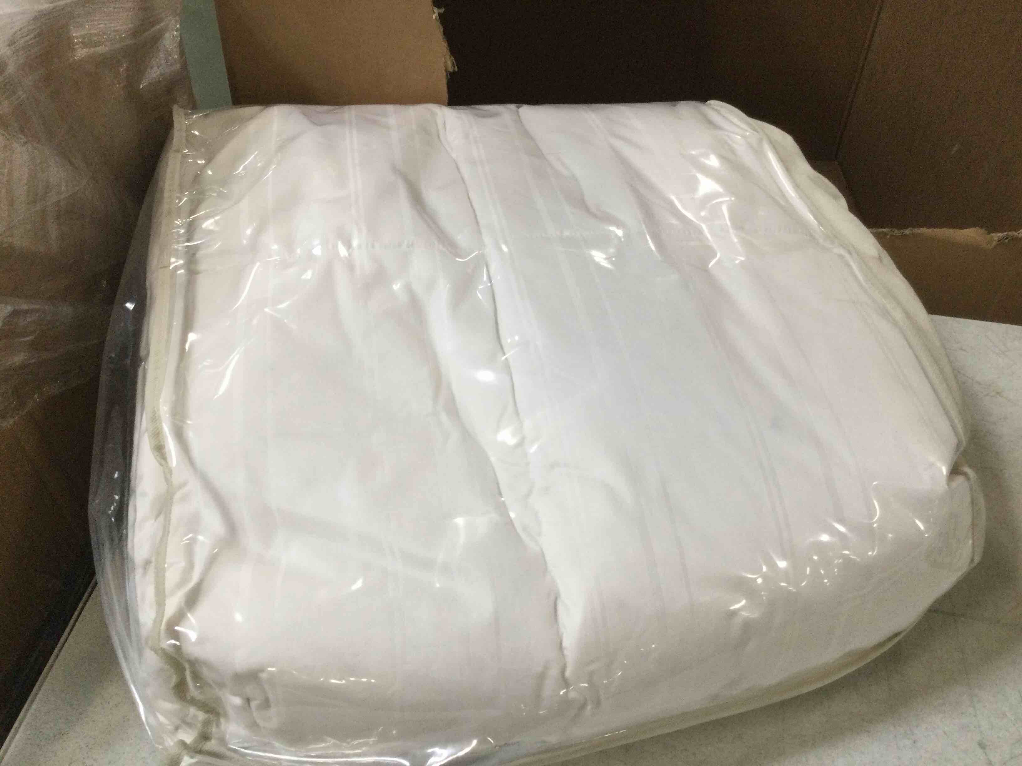 https://s3.amazonaws.com/lotting-images-prod/bidfta/BLU6777551_1721401705065.jpeg