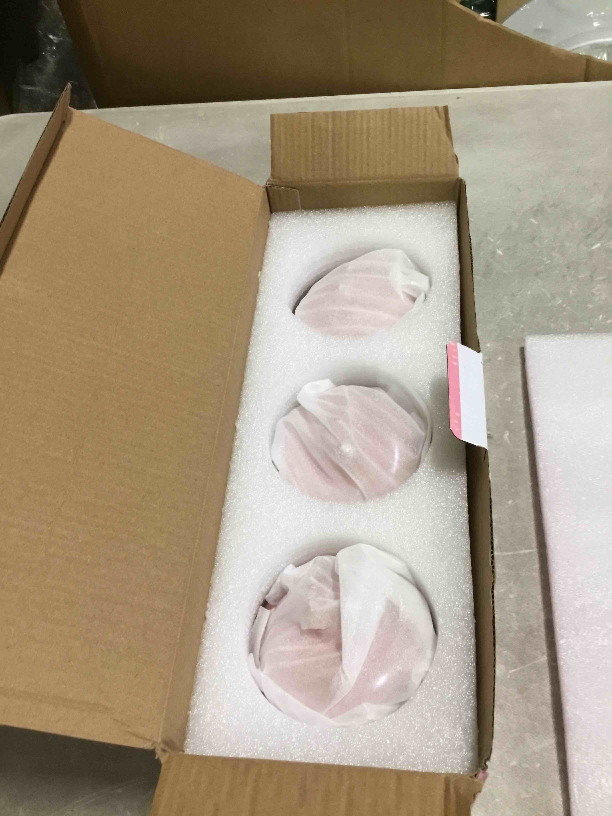 https://s3.amazonaws.com/lotting-images-prod/bidfta/BLU6777663_1721411683308.jpeg