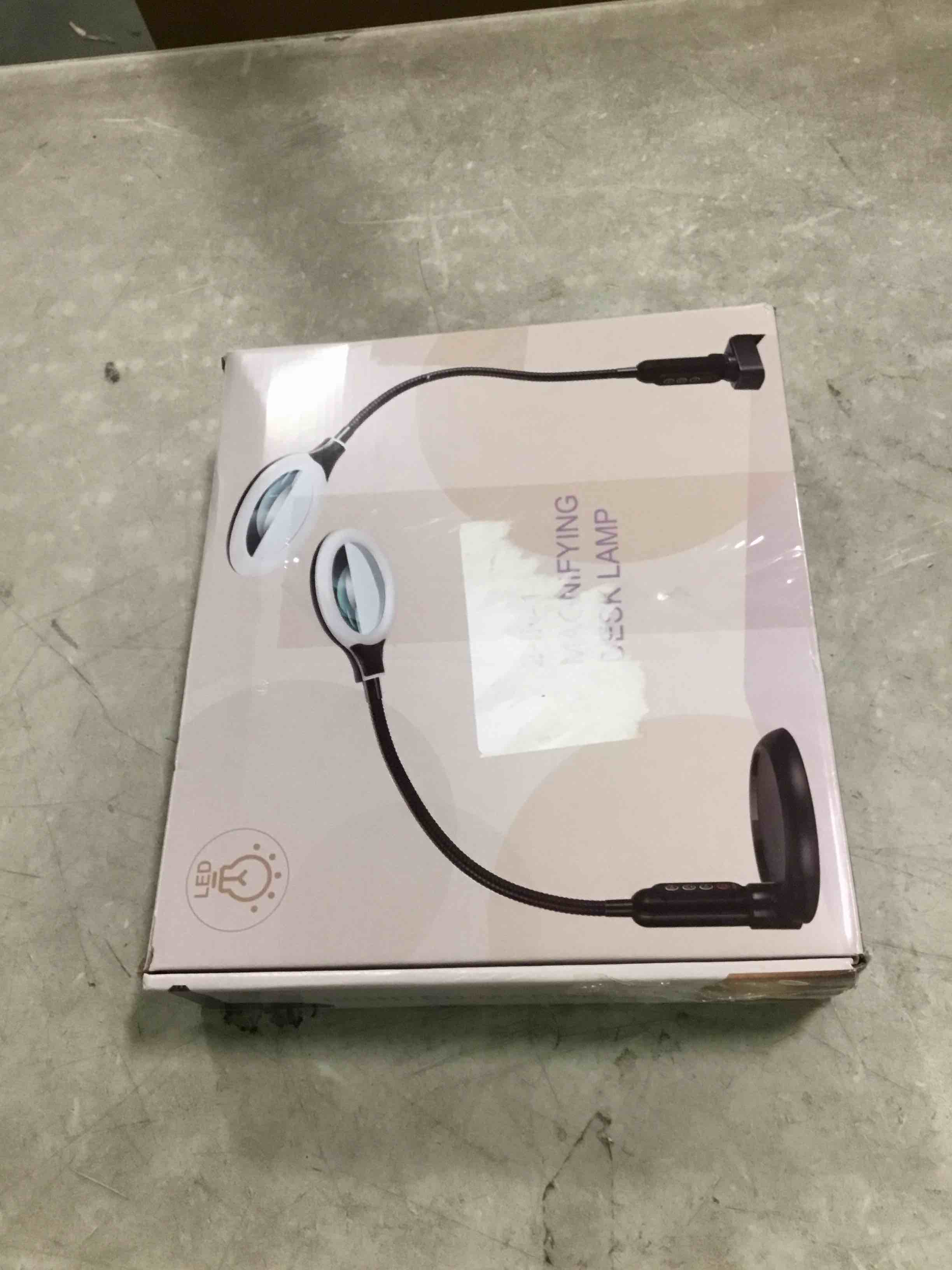 https://s3.amazonaws.com/lotting-images-prod/bidfta/BLU6777975_1721493178392.jpeg