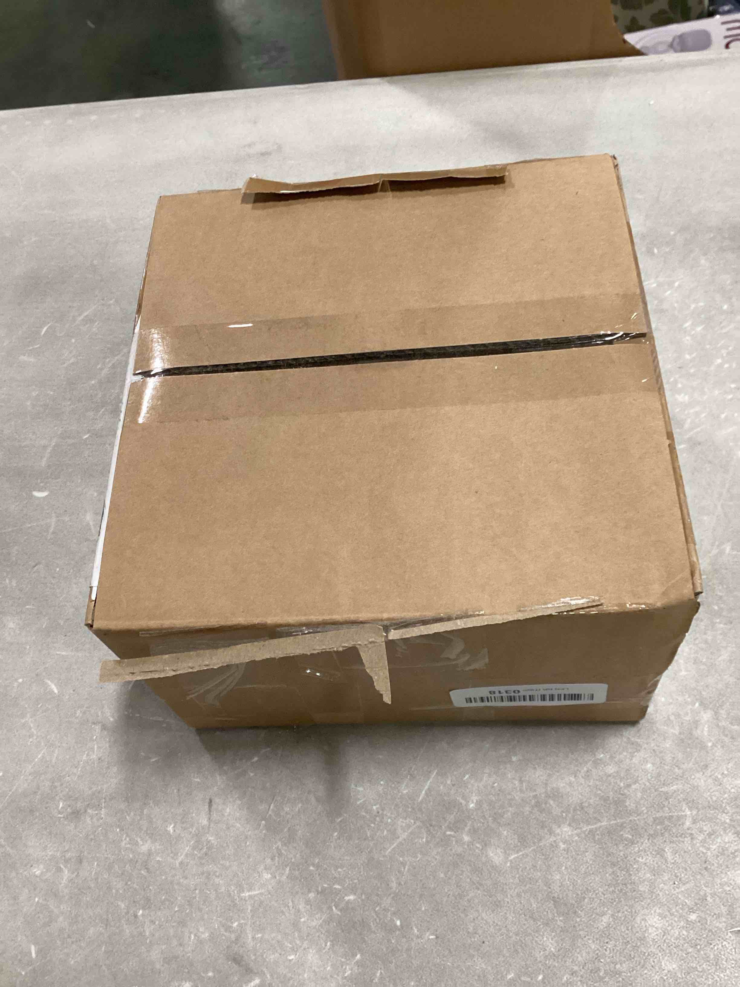 https://s3.amazonaws.com/lotting-images-prod/bidfta/BLU6778223_1721669791601.jpeg
