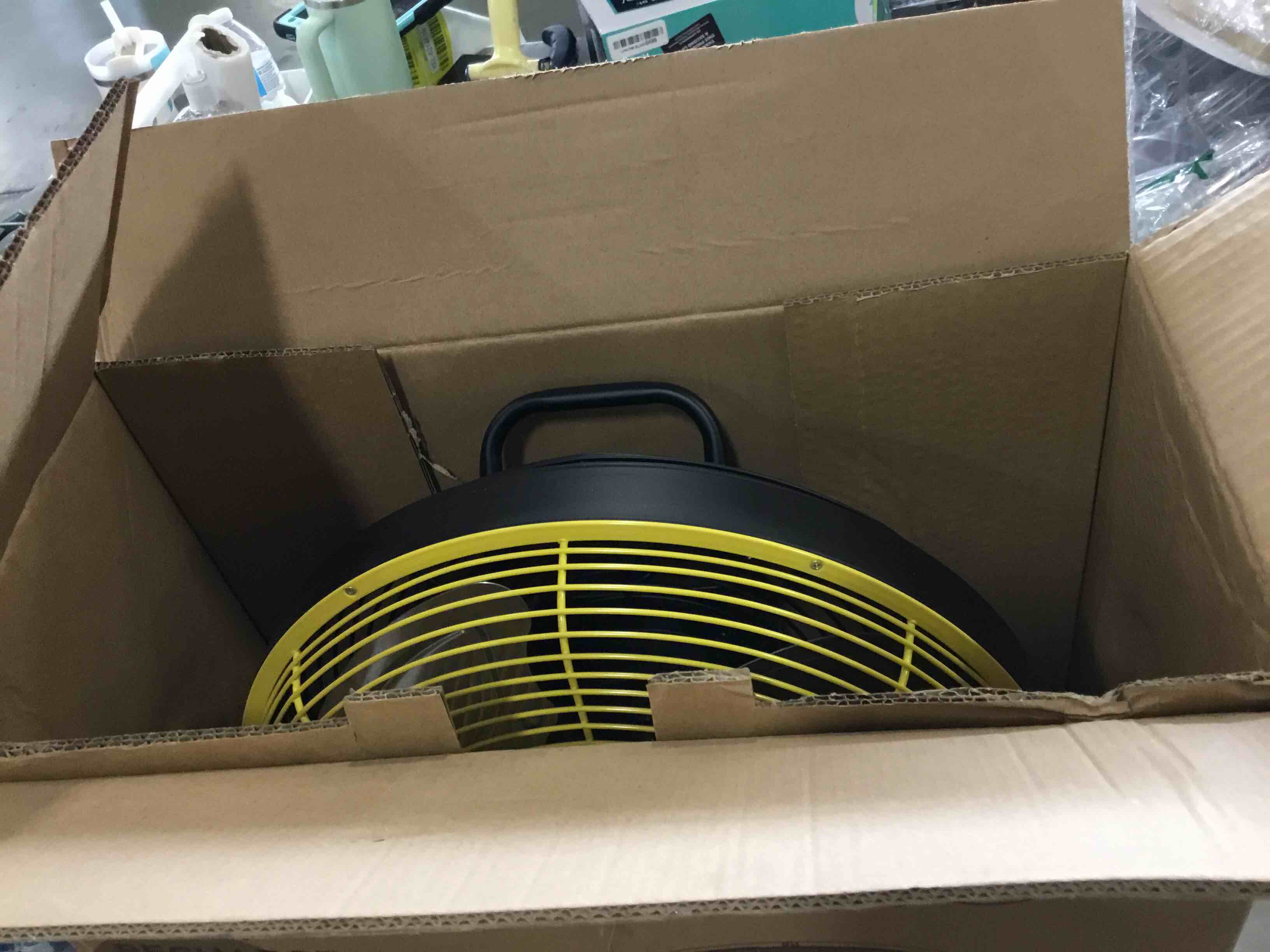 https://s3.amazonaws.com/lotting-images-prod/bidfta/BLU6778351_1721737669794.jpeg