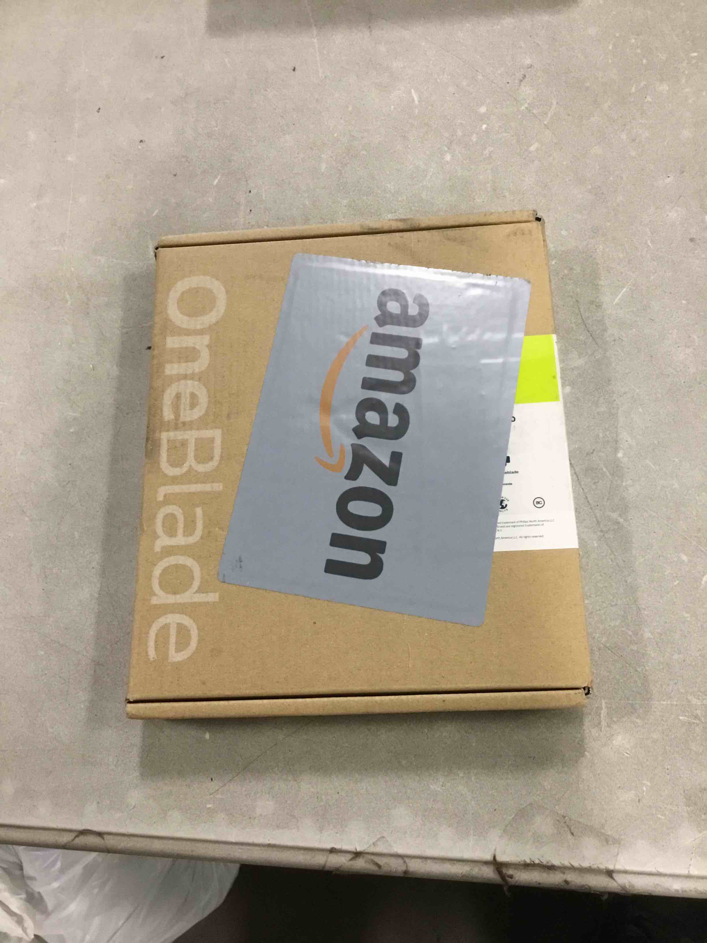 https://s3.amazonaws.com/lotting-images-prod/bidfta/BLU6778548_1721753433040.jpeg