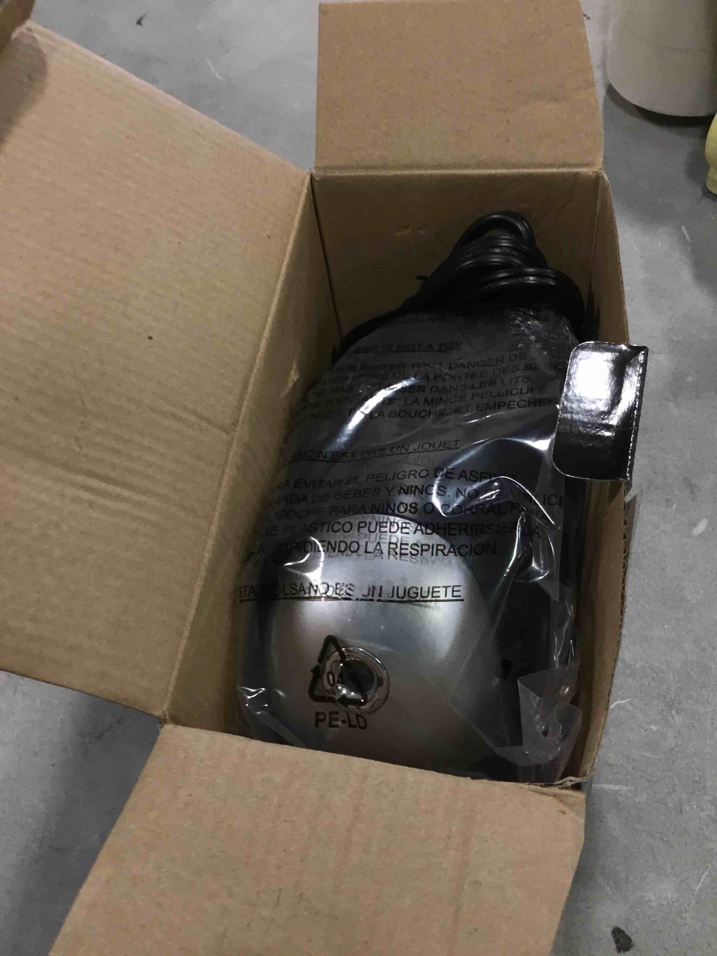 https://s3.amazonaws.com/lotting-images-prod/bidfta/BLU6778869_1721829447081.jpeg