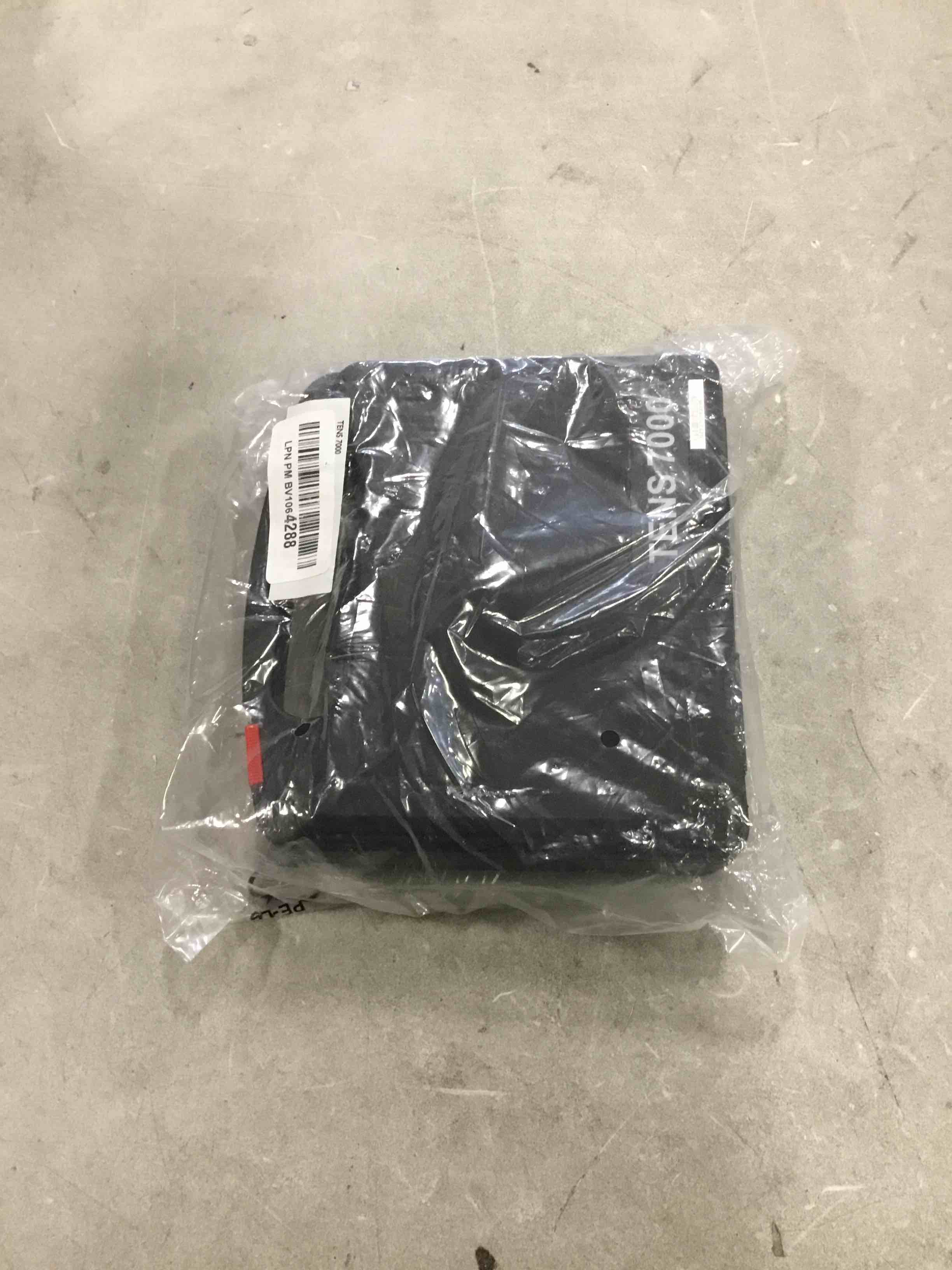 https://s3.amazonaws.com/lotting-images-prod/bidfta/BLU6778927_1721834499867.jpeg