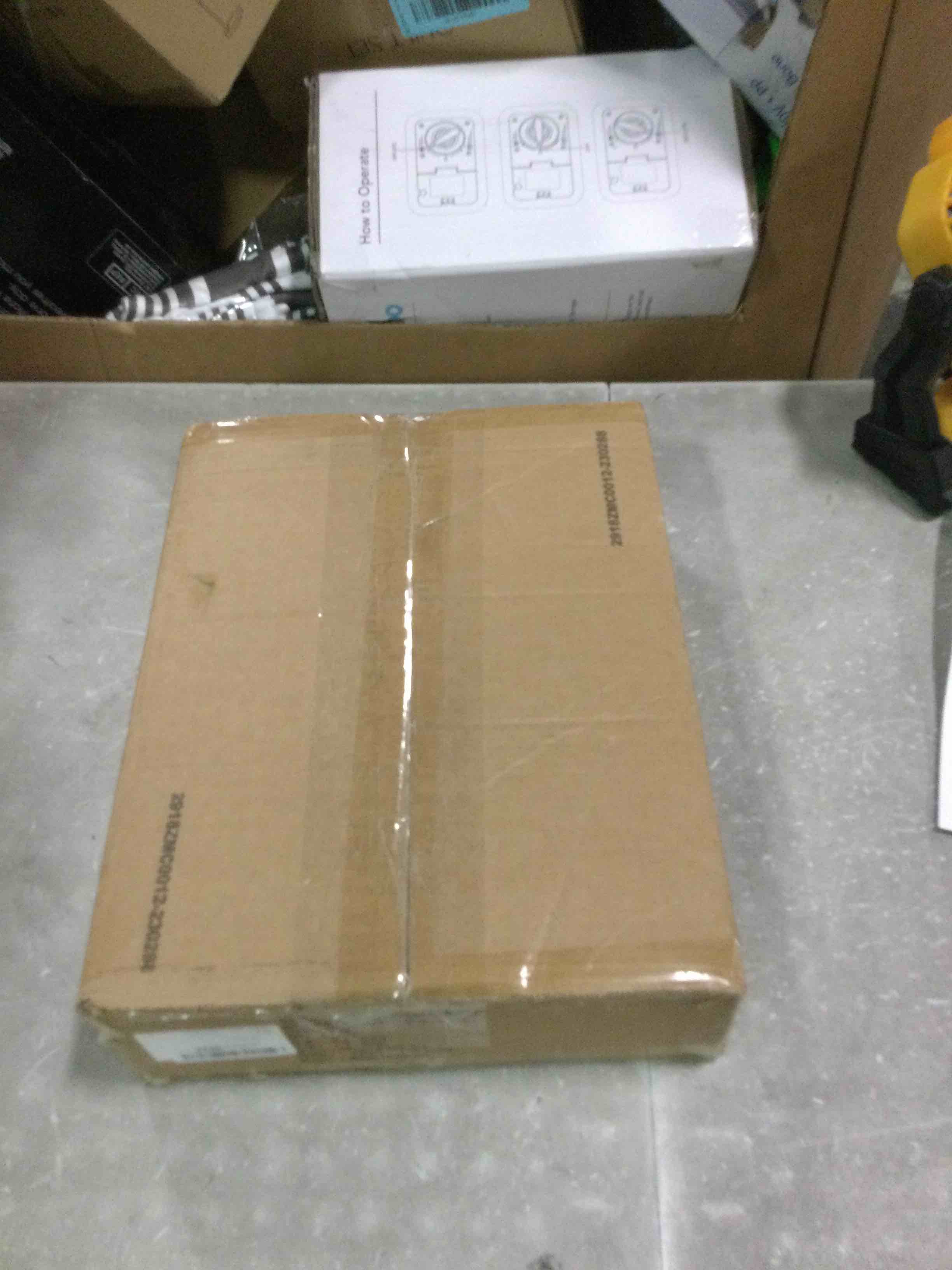 https://s3.amazonaws.com/lotting-images-prod/bidfta/BLU6779023_1722860310381.jpeg