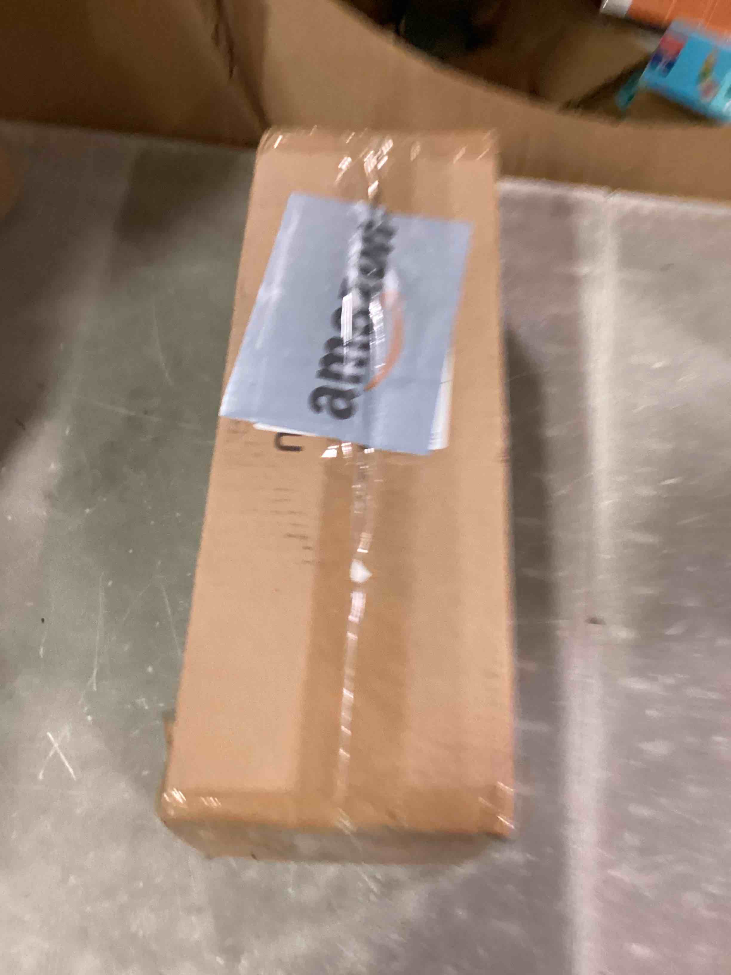 https://s3.amazonaws.com/lotting-images-prod/bidfta/BLU6779416_1722955202739.jpeg