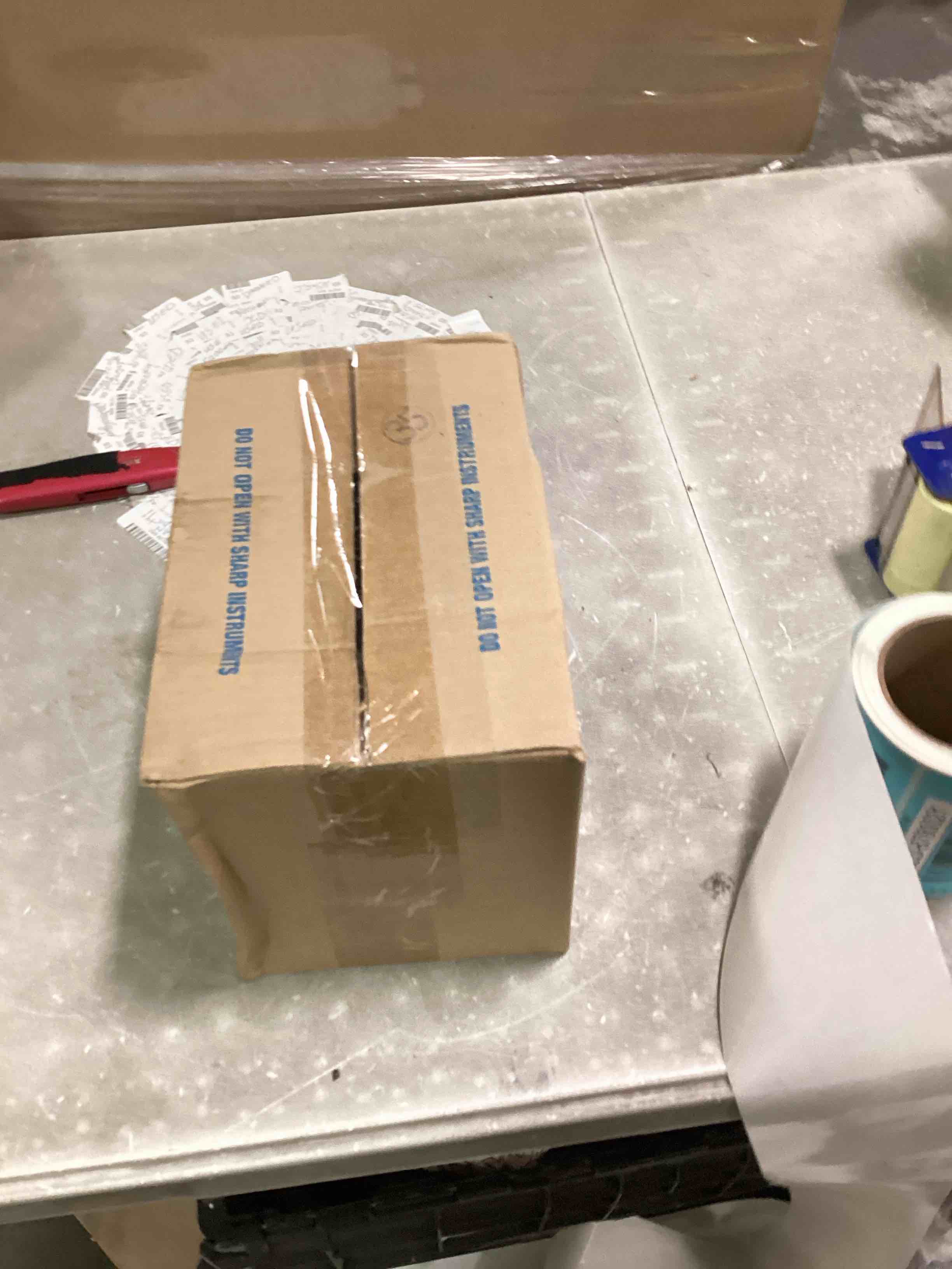 https://s3.amazonaws.com/lotting-images-prod/bidfta/BLU6780019_1723142923155.jpeg