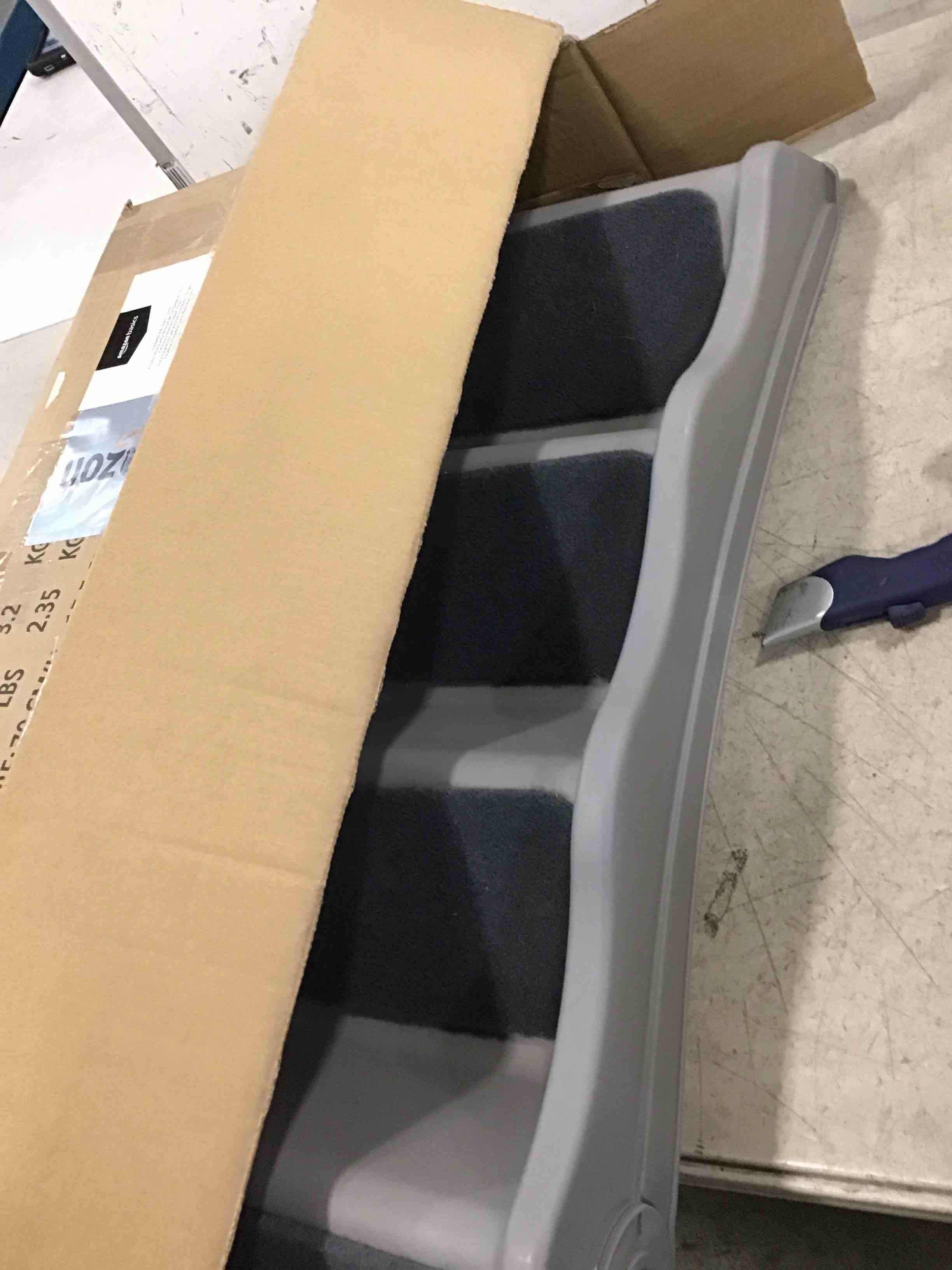 https://s3.amazonaws.com/lotting-images-prod/bidfta/BLU6781126_1721668541954.jpeg