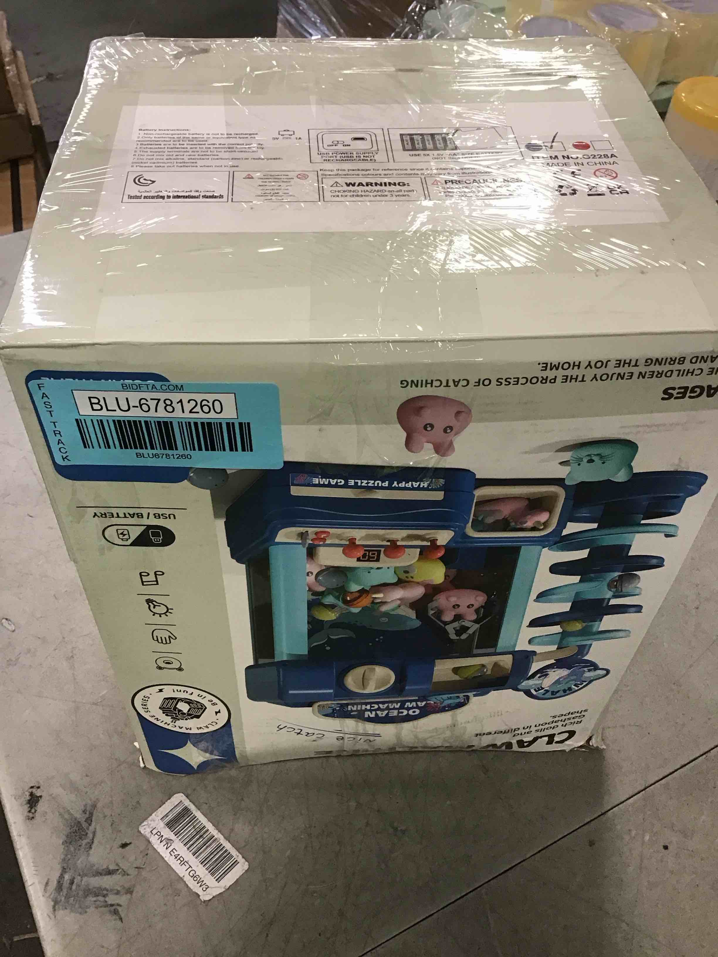 https://s3.amazonaws.com/lotting-images-prod/bidfta/BLU6781260_1721742045815.jpeg