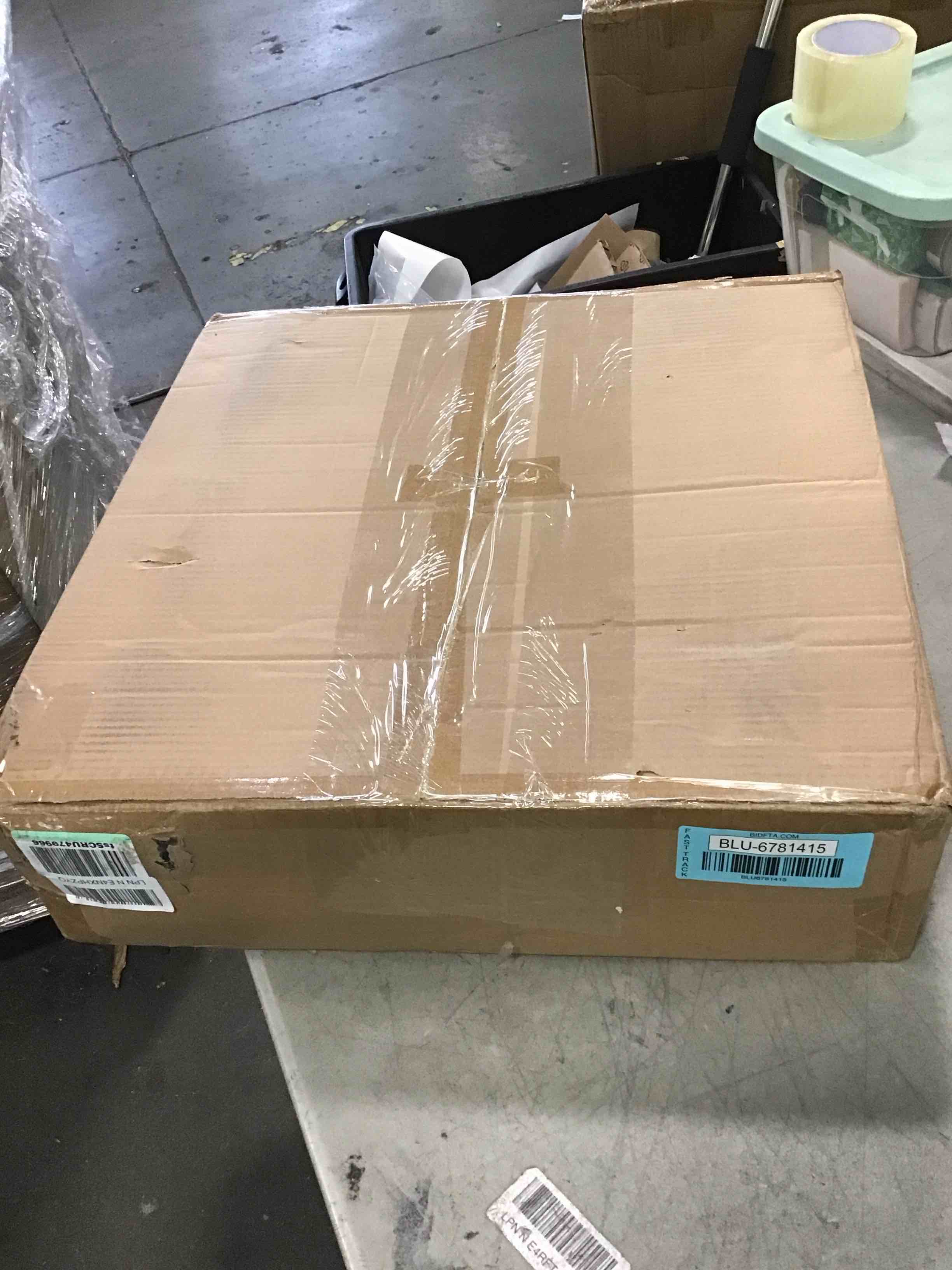 https://s3.amazonaws.com/lotting-images-prod/bidfta/BLU6781415_1721764379608.jpeg