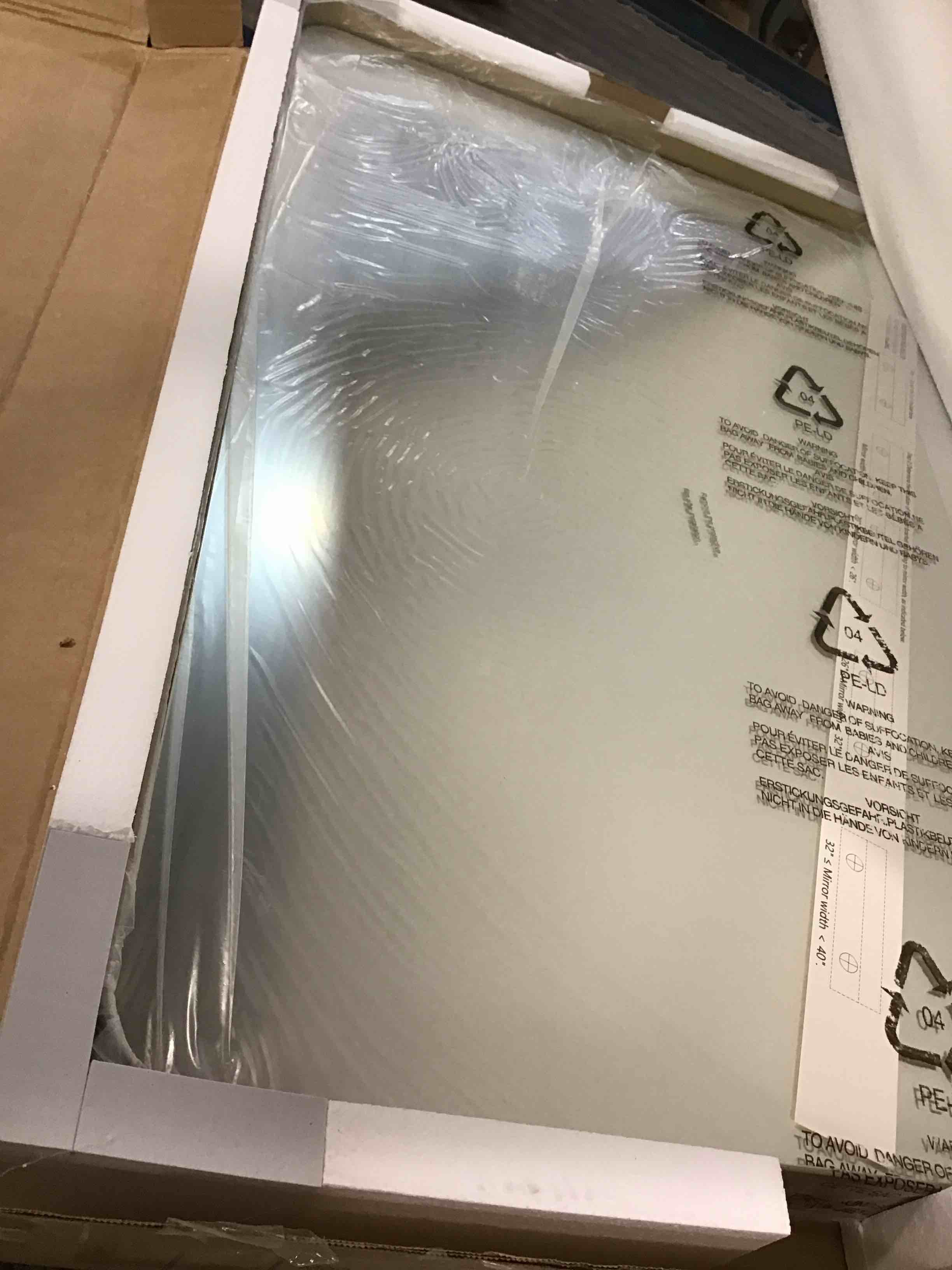 https://s3.amazonaws.com/lotting-images-prod/bidfta/BLU6781623_1721843805671.jpeg