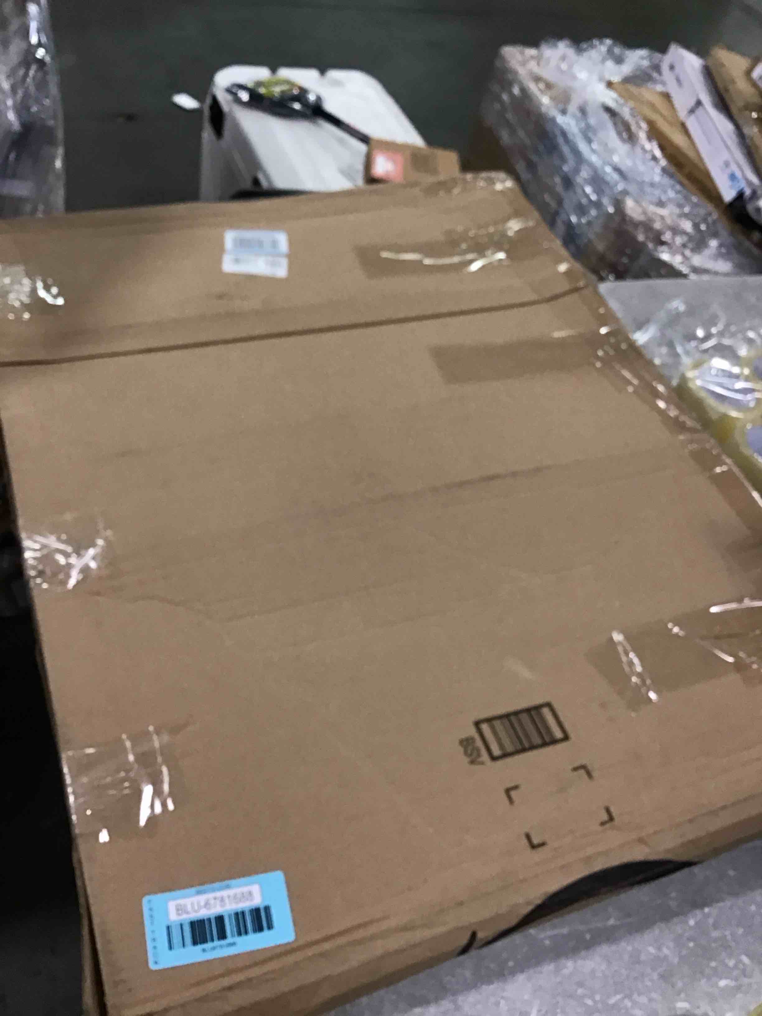 https://s3.amazonaws.com/lotting-images-prod/bidfta/BLU6781688_1721906644228.jpeg