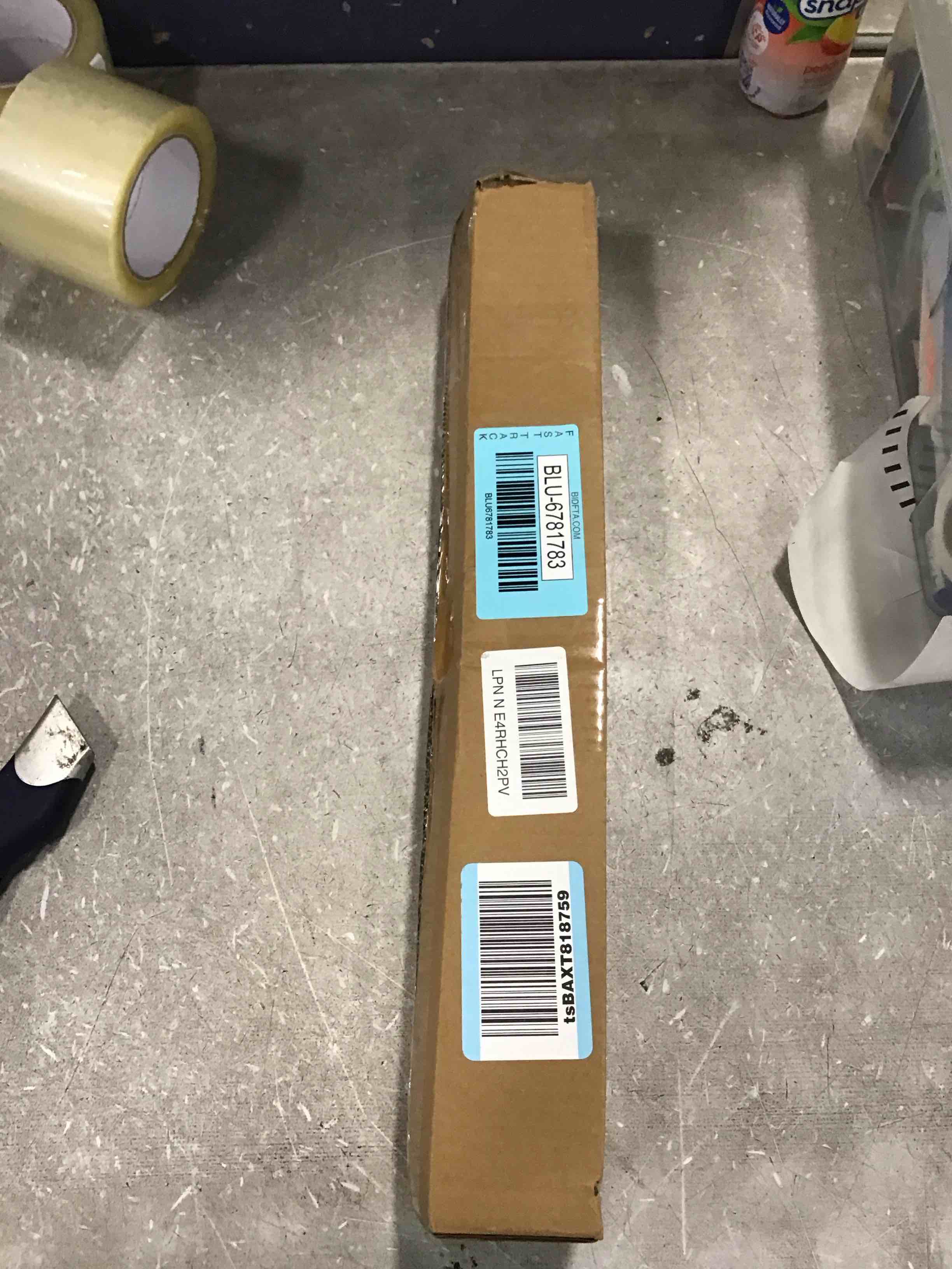 https://s3.amazonaws.com/lotting-images-prod/bidfta/BLU6781783_1721919970593.jpeg