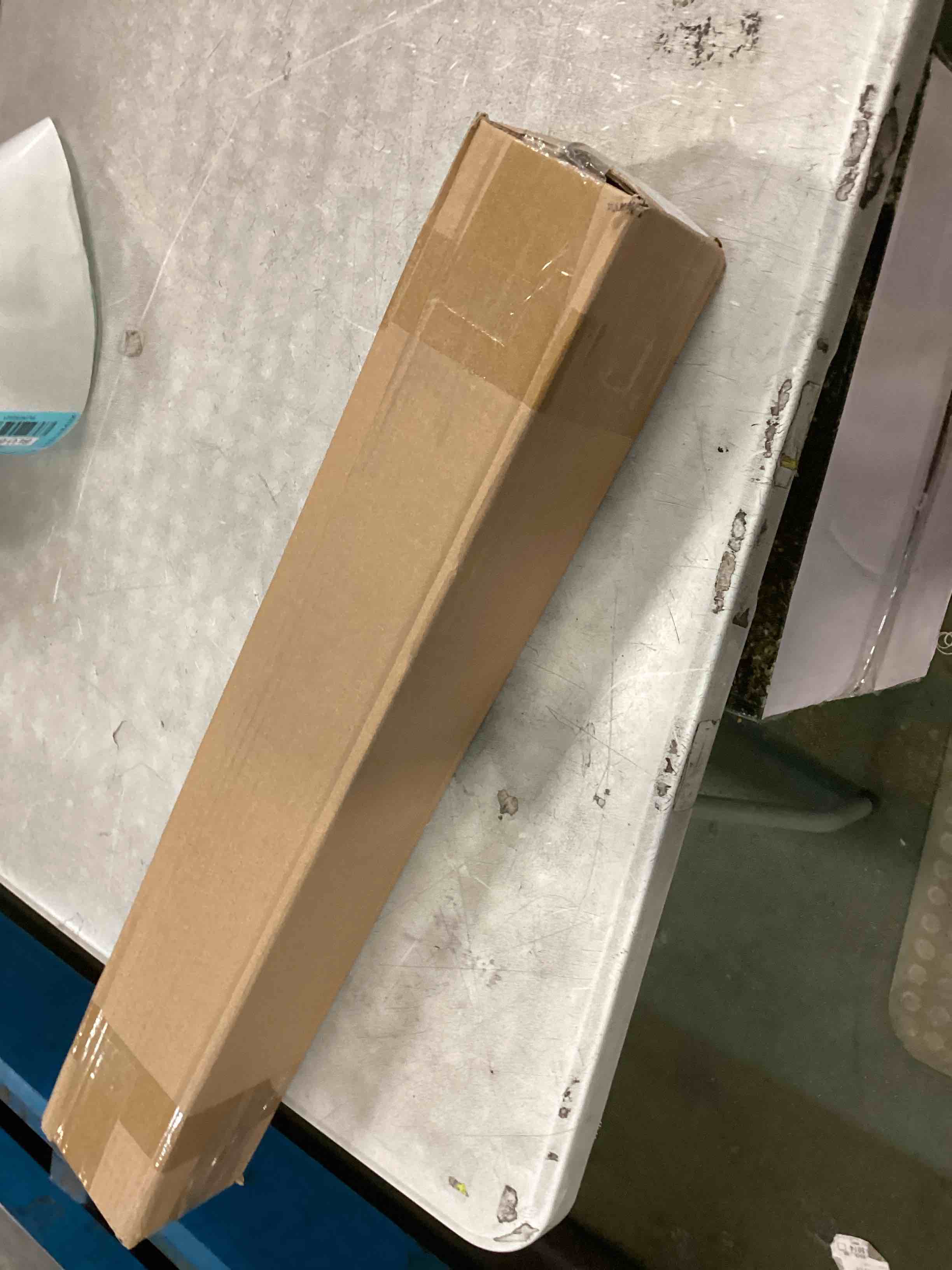 https://s3.amazonaws.com/lotting-images-prod/bidfta/BLU6782020_1721246706541.jpeg