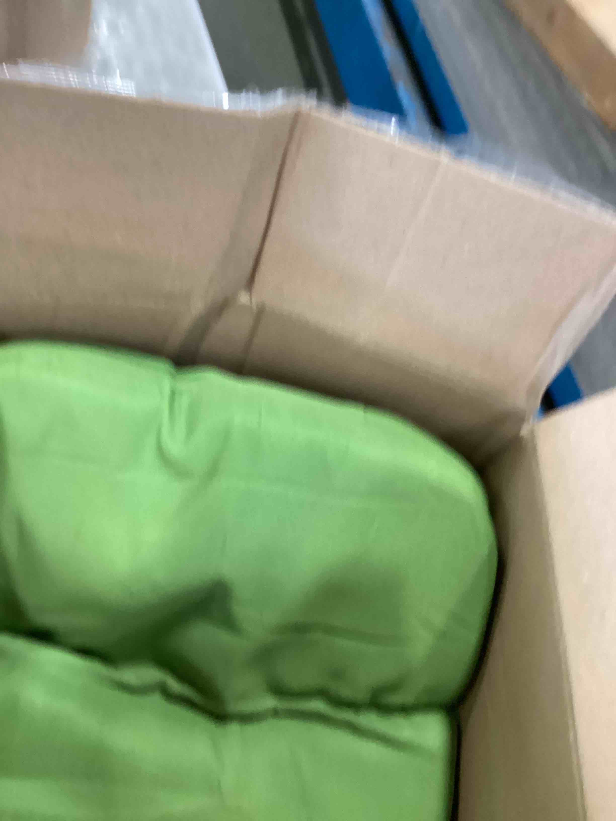 https://s3.amazonaws.com/lotting-images-prod/bidfta/BLU6782309_1721307847311.jpeg