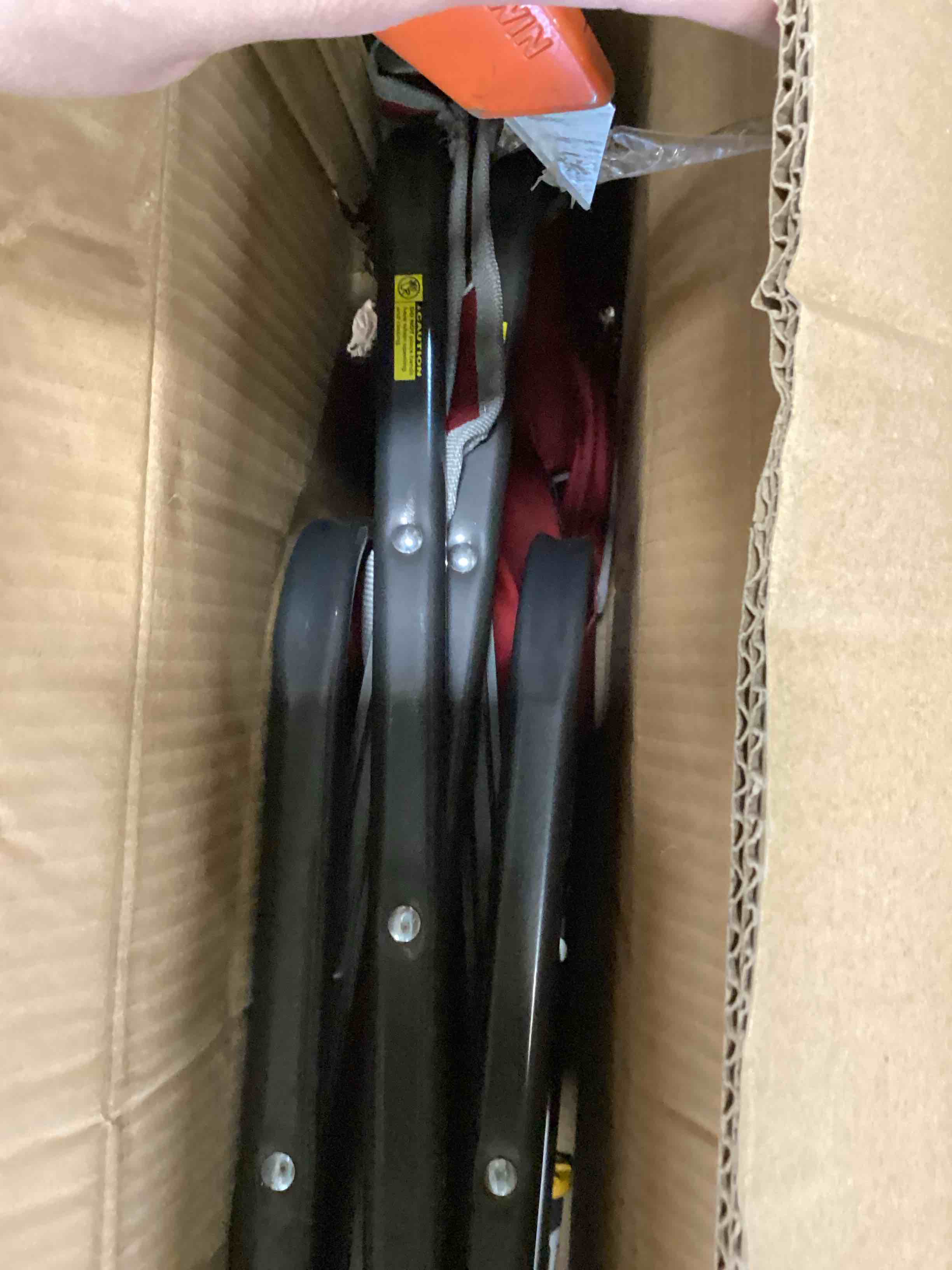 https://s3.amazonaws.com/lotting-images-prod/bidfta/BLU6782772_1721403457029.jpeg