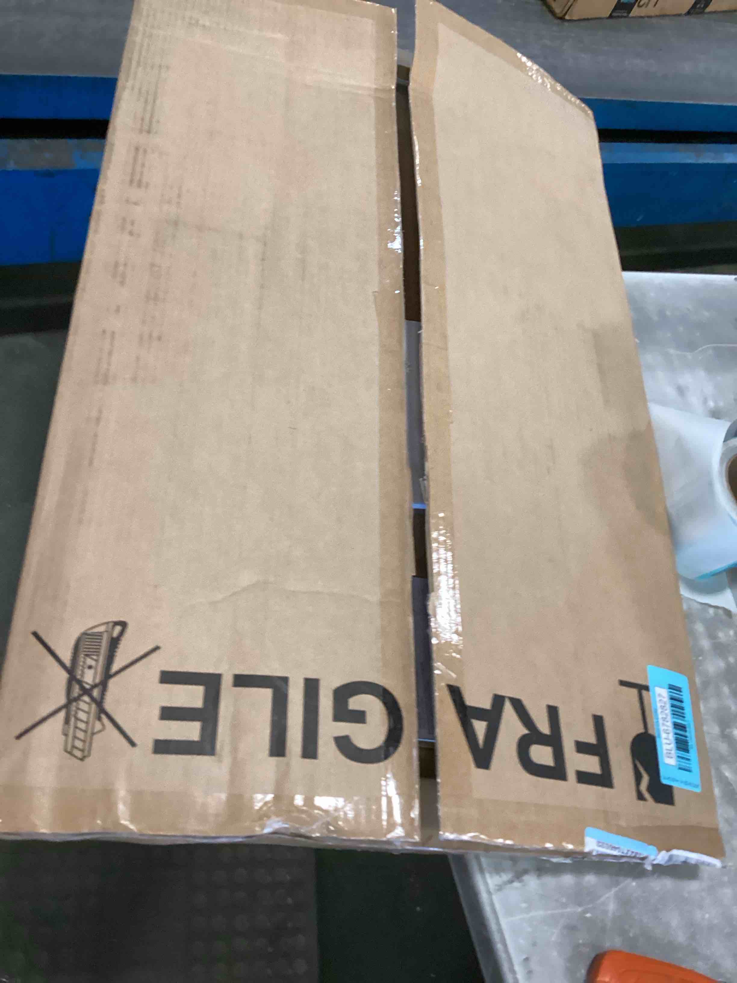 https://s3.amazonaws.com/lotting-images-prod/bidfta/BLU6782827_1721412127896.jpeg