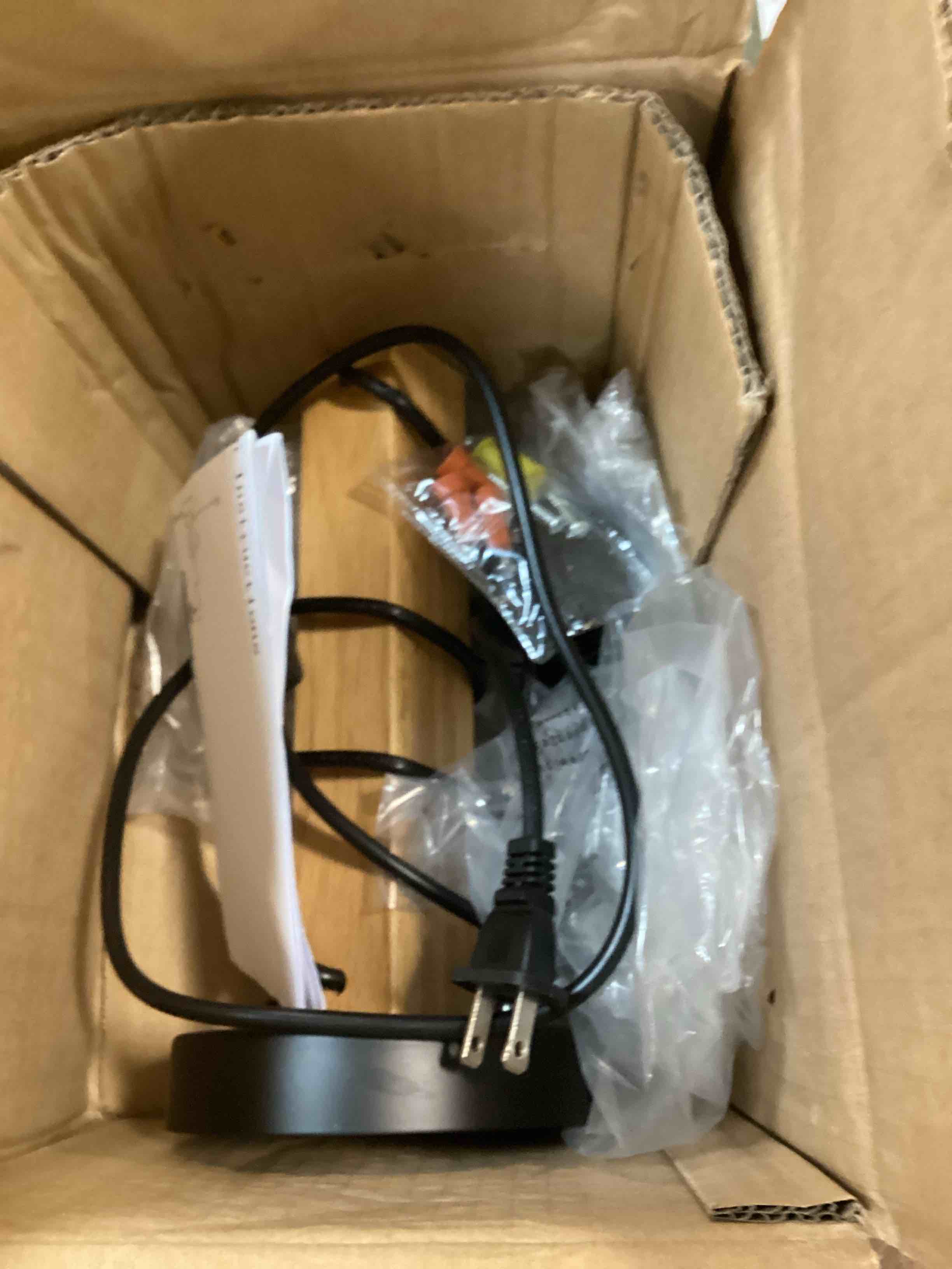 https://s3.amazonaws.com/lotting-images-prod/bidfta/BLU6783795_1721315944916.jpeg