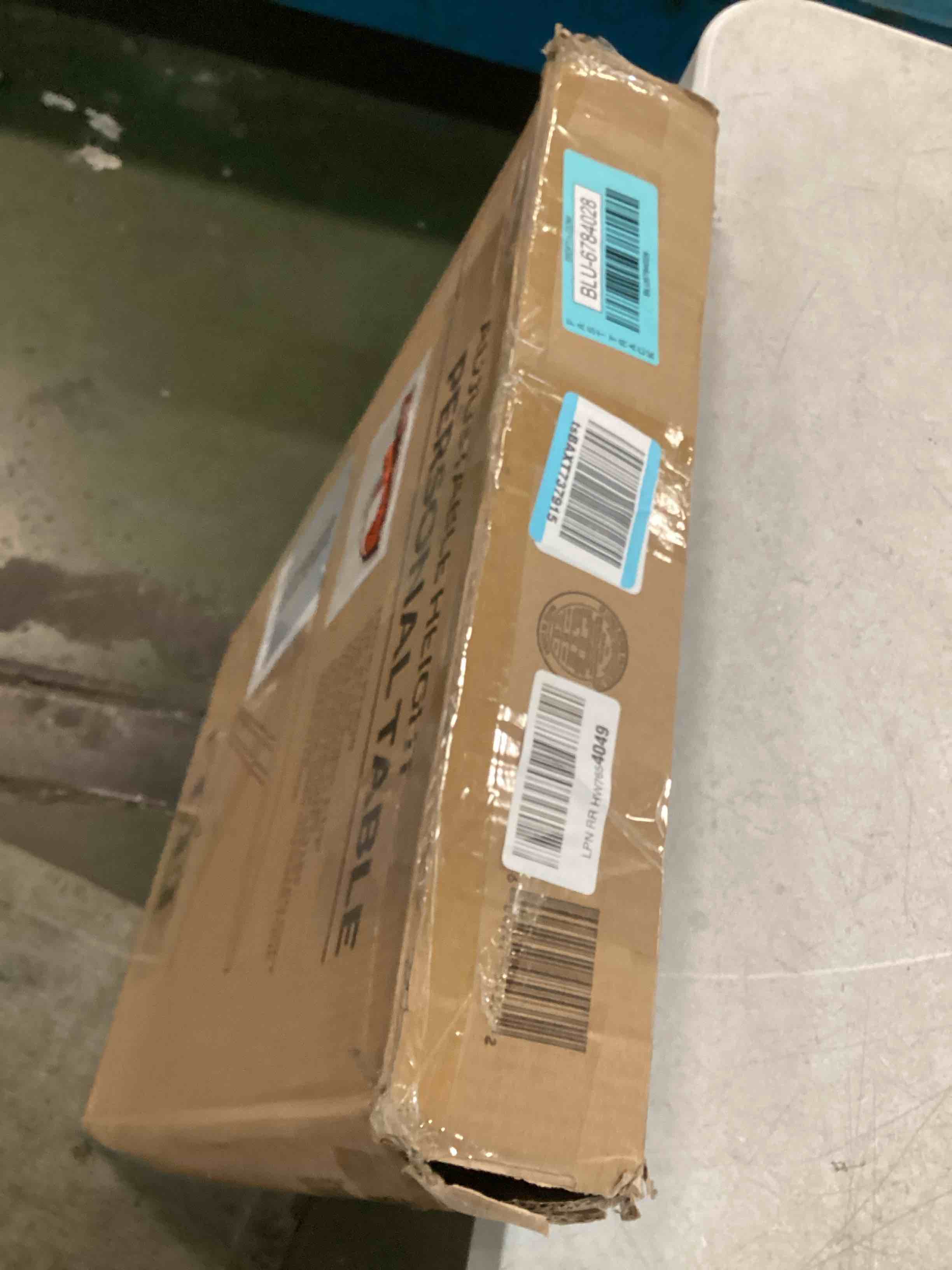 https://s3.amazonaws.com/lotting-images-prod/bidfta/BLU6784028_1721393745931.jpeg