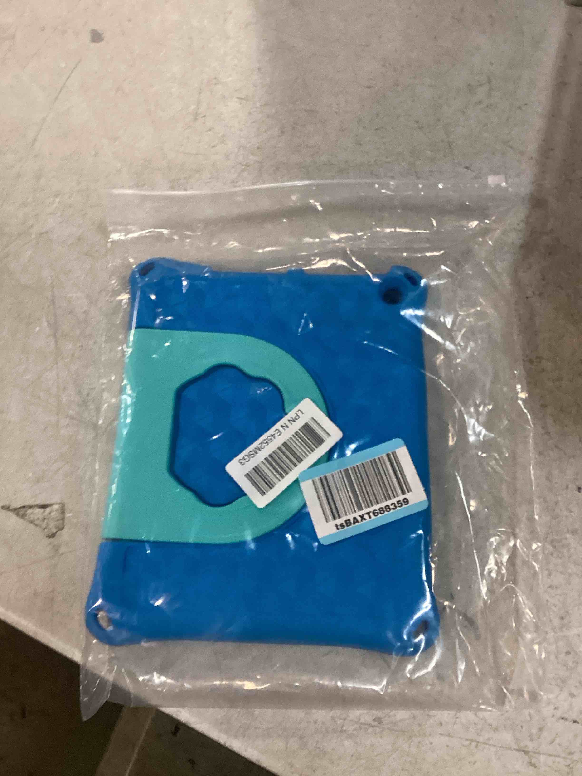 https://s3.amazonaws.com/lotting-images-prod/bidfta/BLU6784403_1721658271035.jpeg