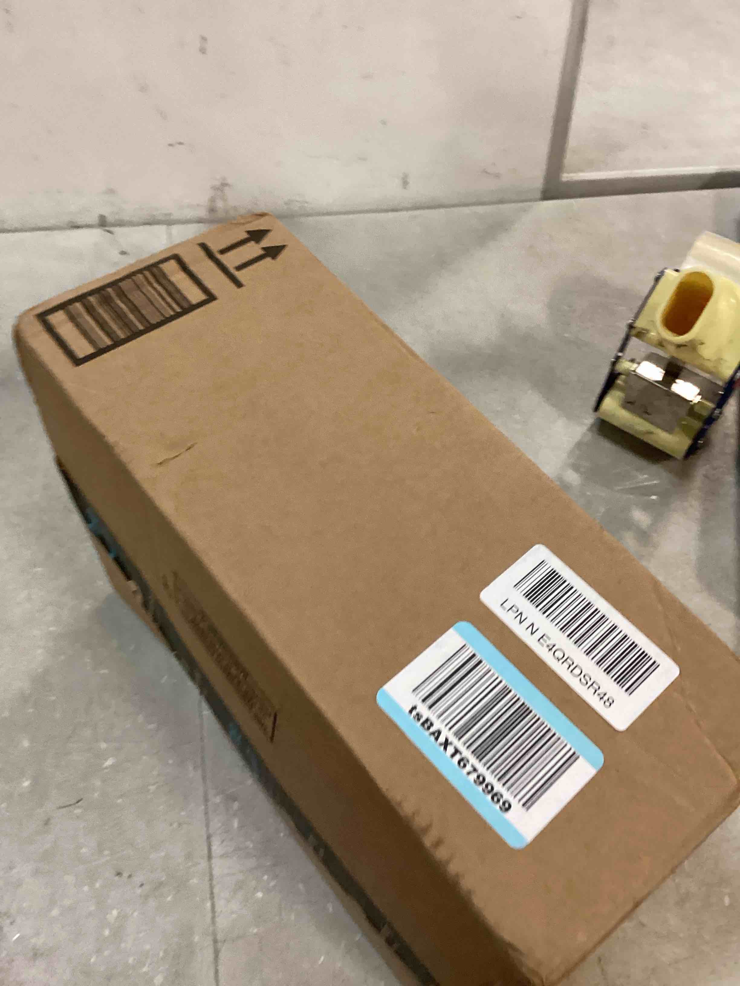 https://s3.amazonaws.com/lotting-images-prod/bidfta/BLU6784603_1721744608886.jpeg
