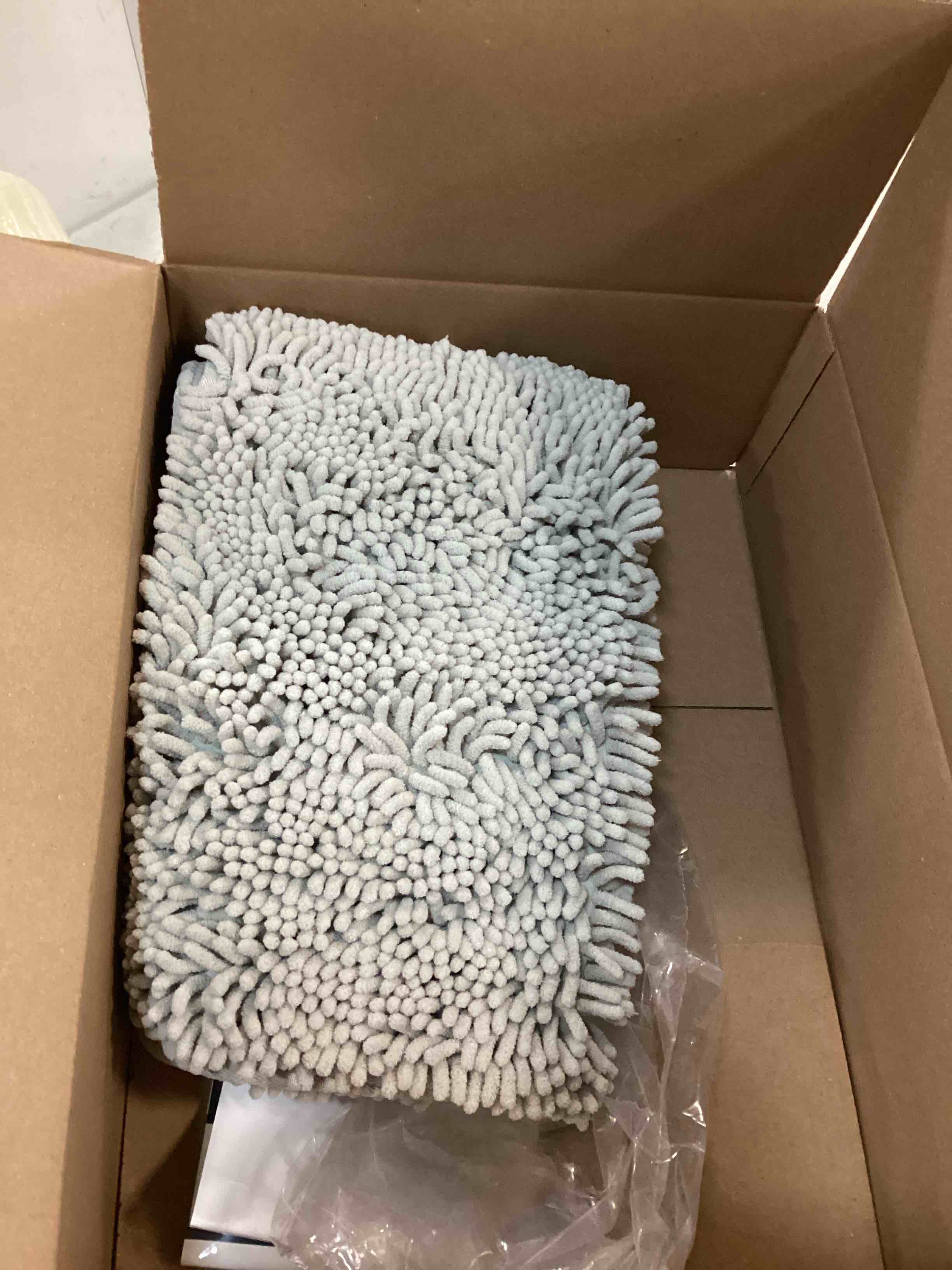 https://s3.amazonaws.com/lotting-images-prod/bidfta/BLU6784701_1721757759094.jpeg