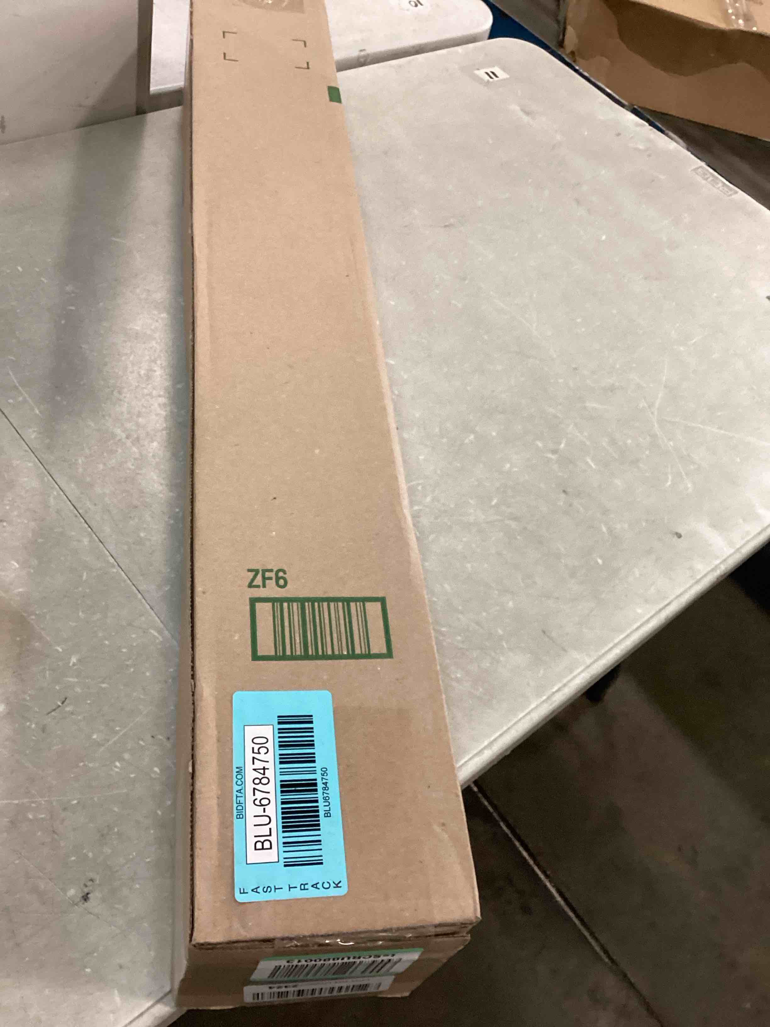 https://s3.amazonaws.com/lotting-images-prod/bidfta/BLU6784750_1721764727372.jpeg