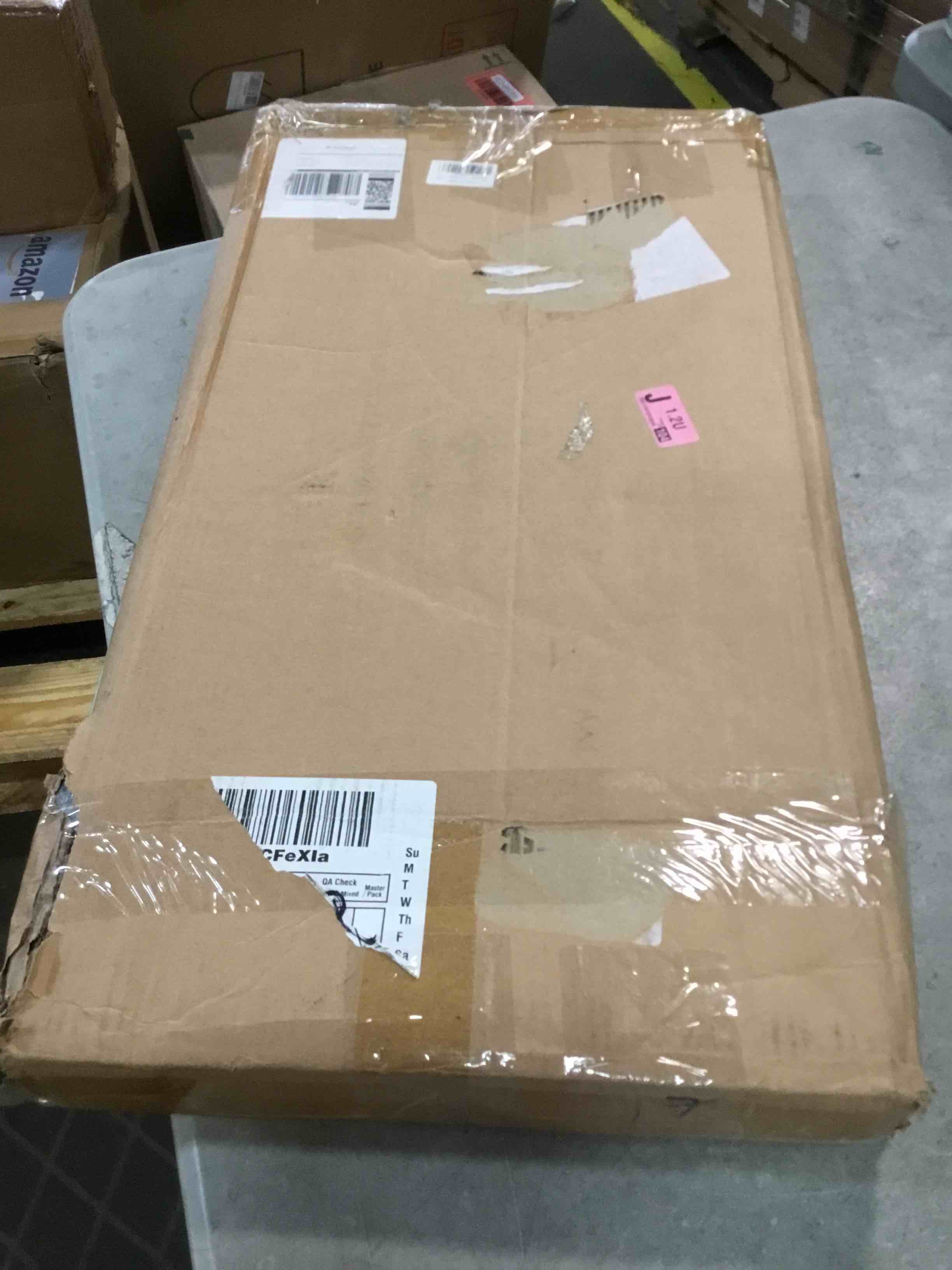 https://s3.amazonaws.com/lotting-images-prod/bidfta/BLU6784947_1721229665020.jpeg