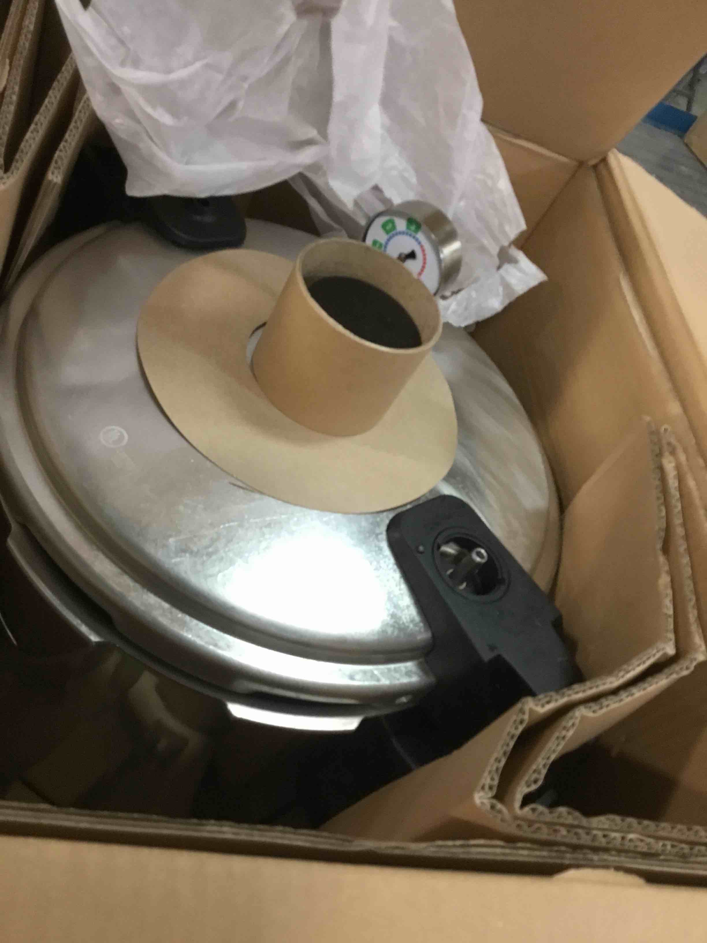 https://s3.amazonaws.com/lotting-images-prod/bidfta/BLU6785242_1721308575077.jpeg