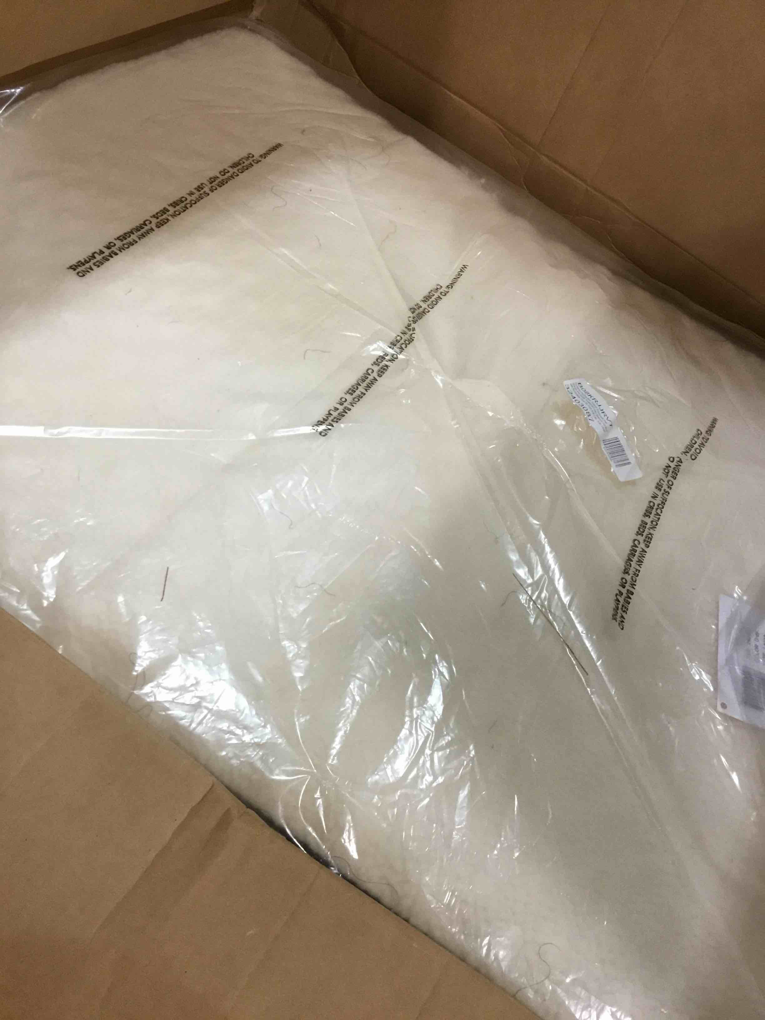 https://s3.amazonaws.com/lotting-images-prod/bidfta/BLU6785245_1721308893069.jpeg