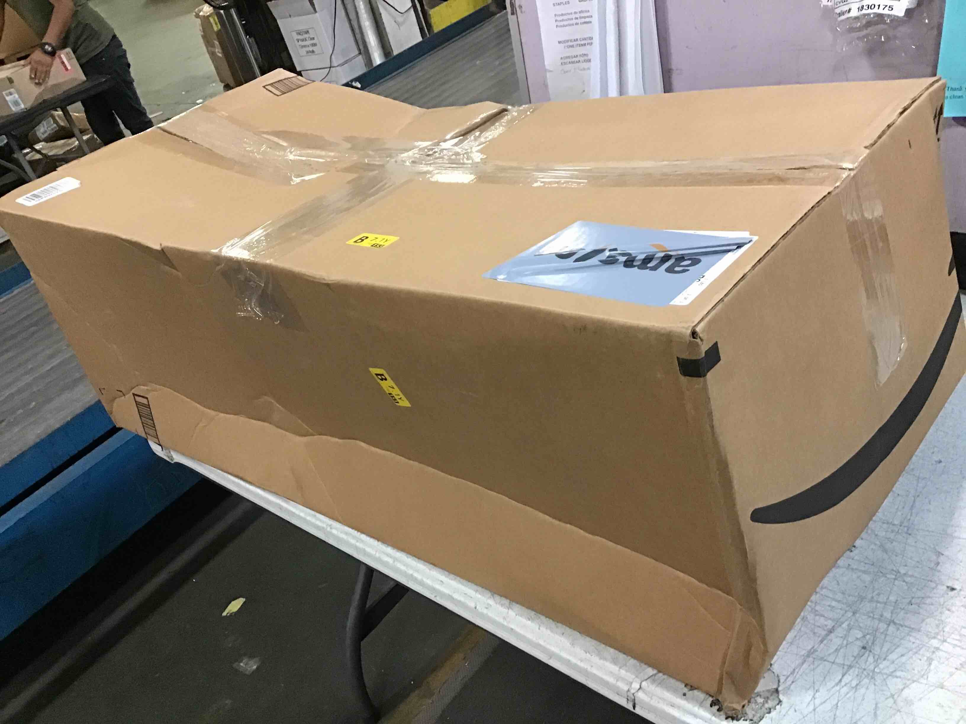 https://s3.amazonaws.com/lotting-images-prod/bidfta/BLU6785564_1721365034669.jpeg