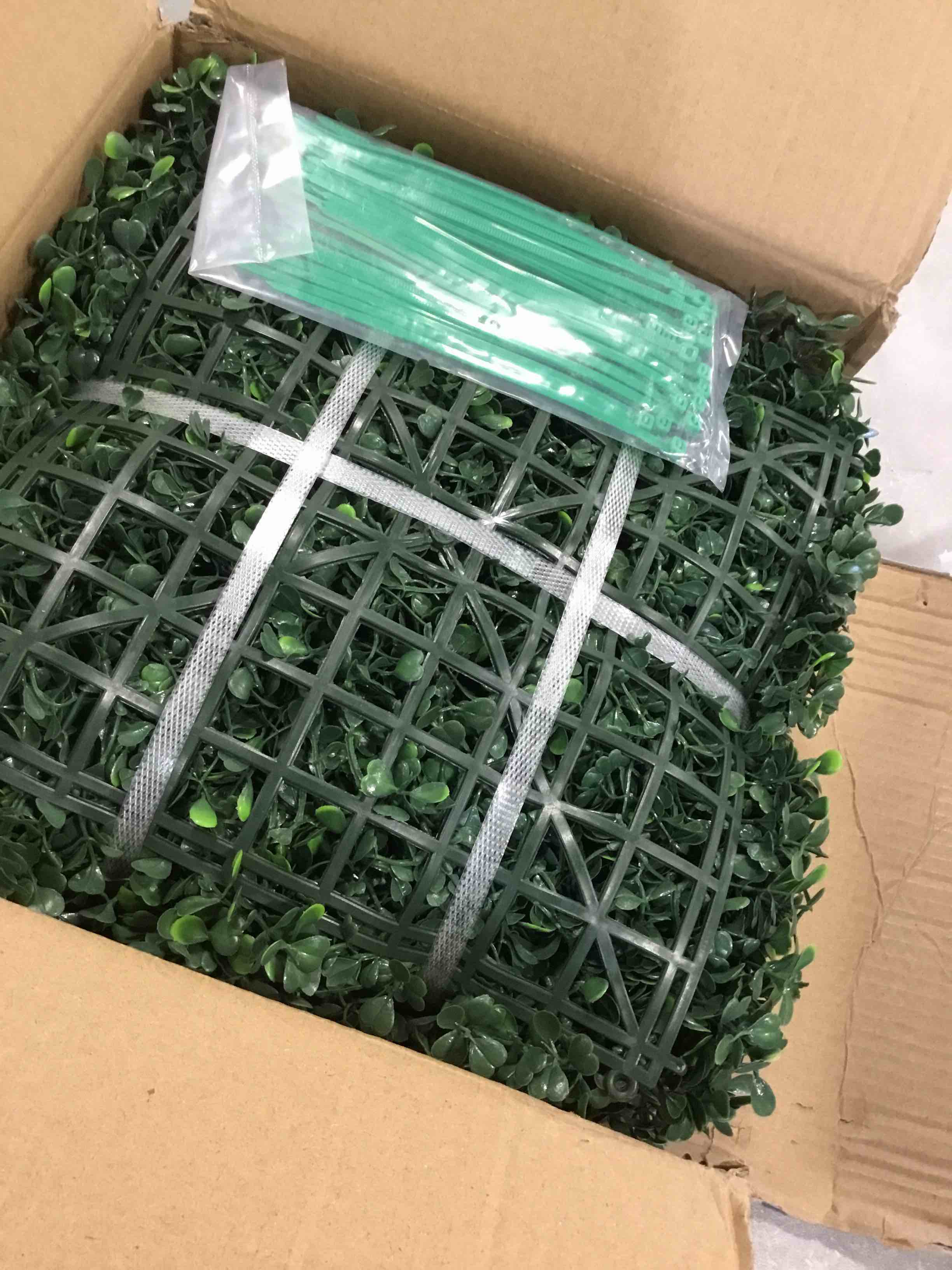 https://s3.amazonaws.com/lotting-images-prod/bidfta/BLU6785785_1721414895443.jpeg