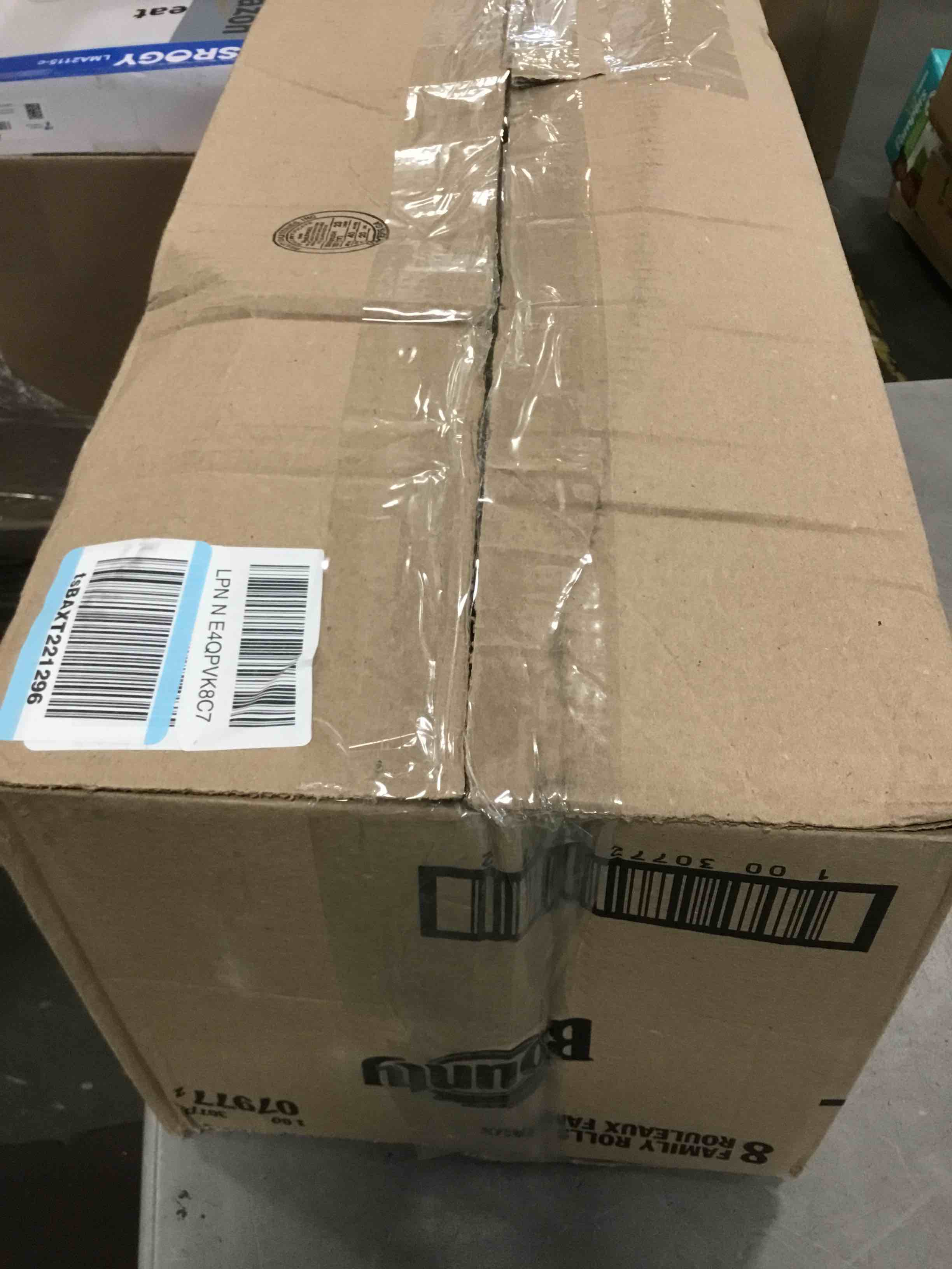 https://s3.amazonaws.com/lotting-images-prod/bidfta/BLU6786084_1721736979768.jpeg
