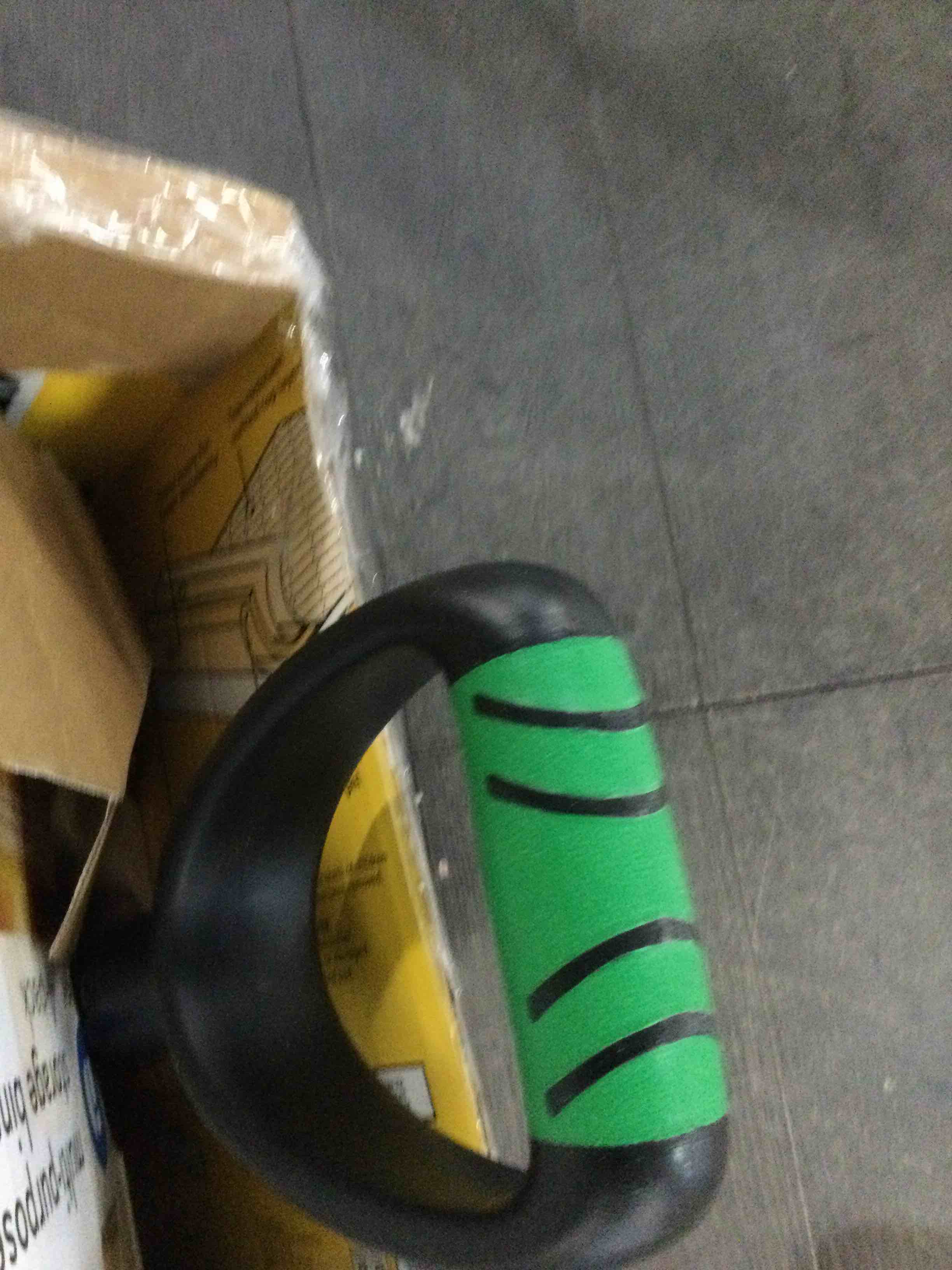 https://s3.amazonaws.com/lotting-images-prod/bidfta/BLU6786498_1721693050349.jpeg