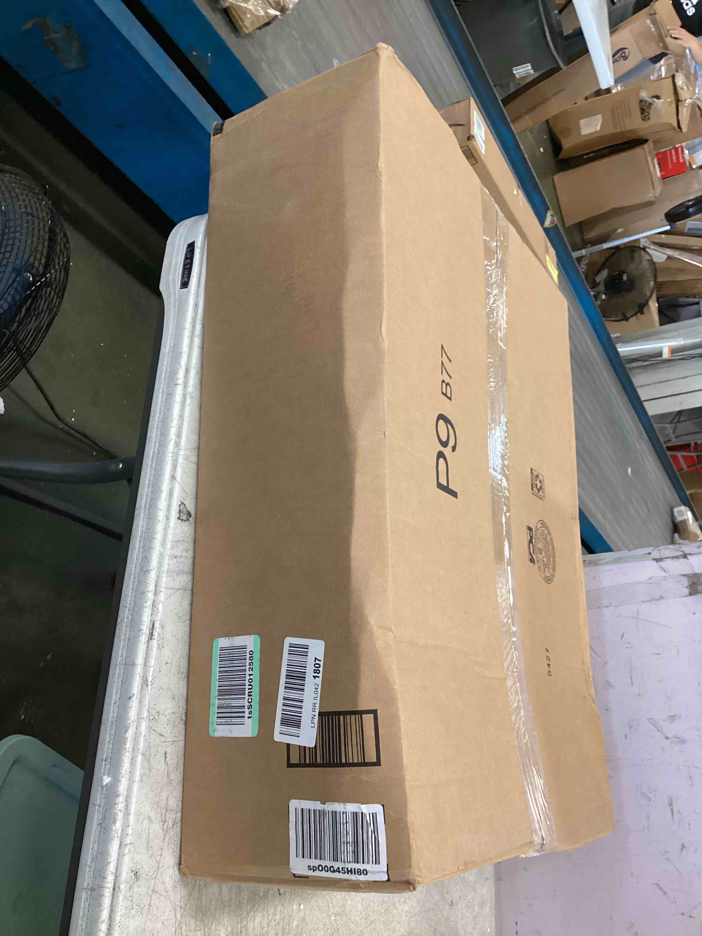 https://s3.amazonaws.com/lotting-images-prod/bidfta/BLU6787165_1721426404036.jpeg