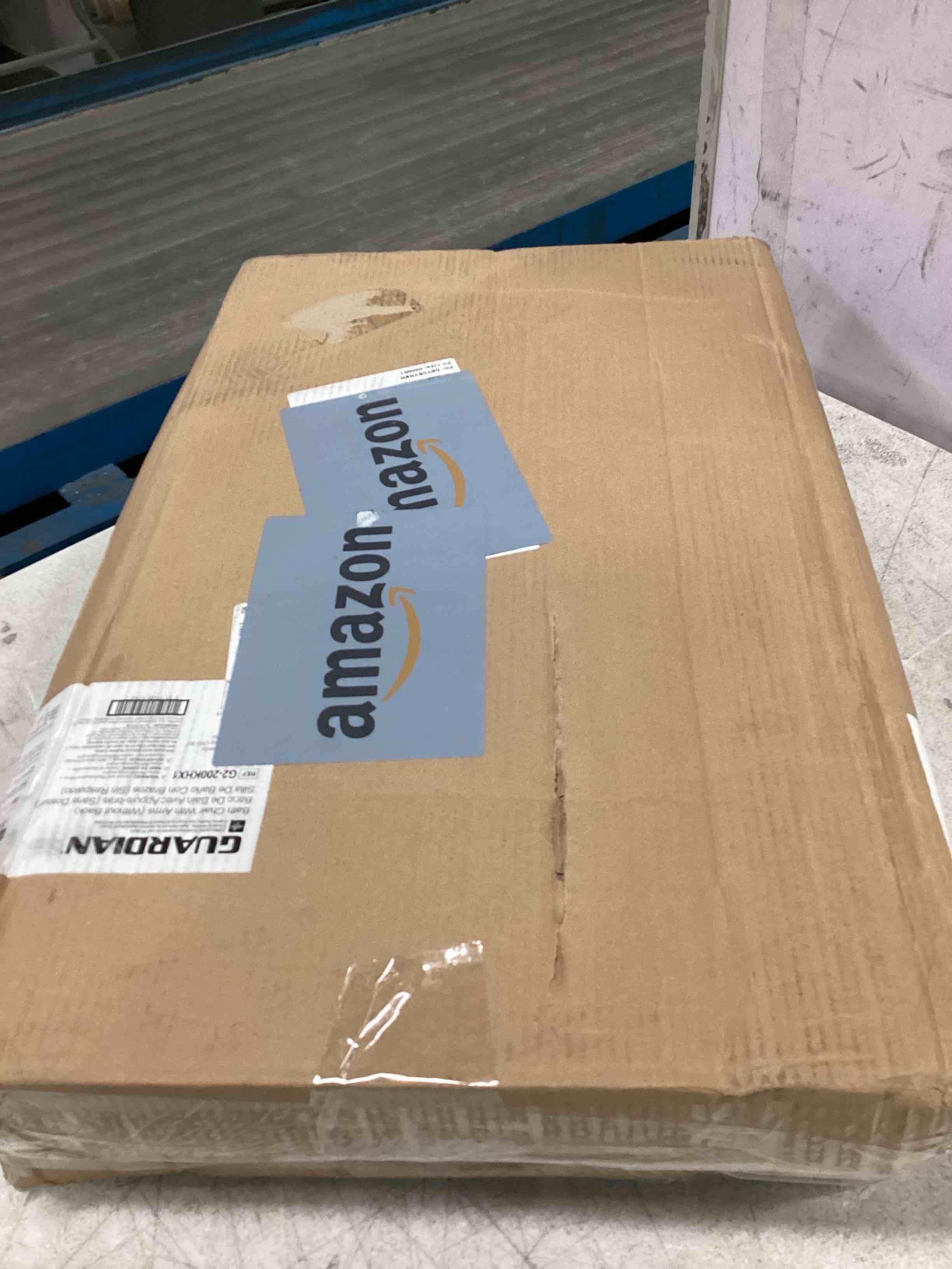 https://s3.amazonaws.com/lotting-images-prod/bidfta/BLU6787278_1721448046932.jpeg