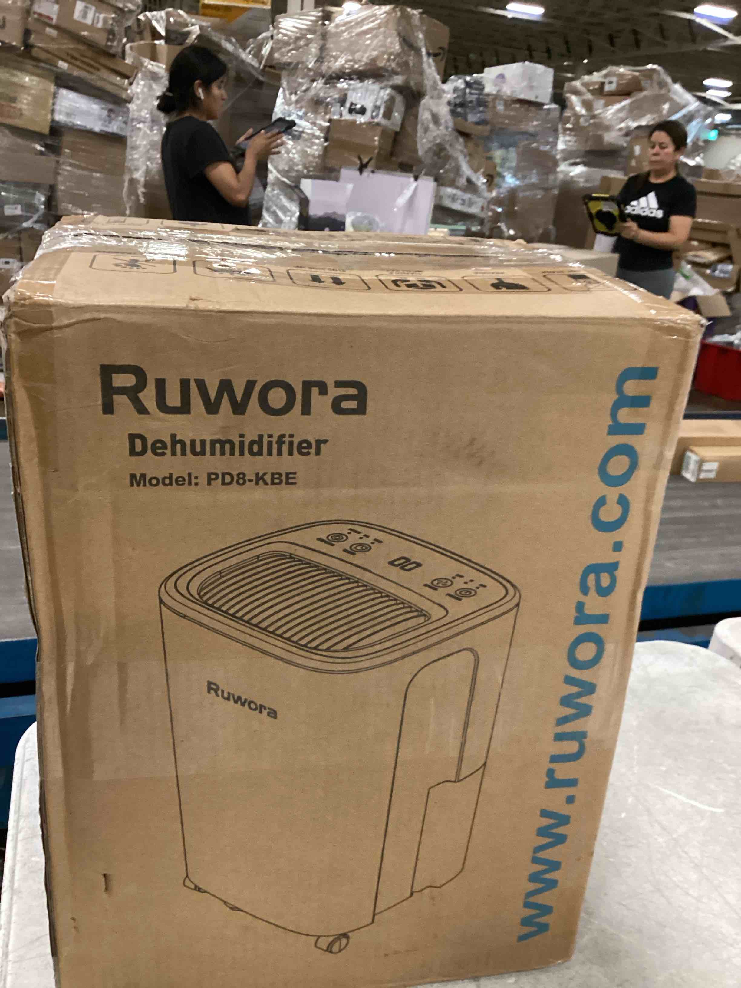 https://s3.amazonaws.com/lotting-images-prod/bidfta/BLU6787319_1721452602340.jpeg
