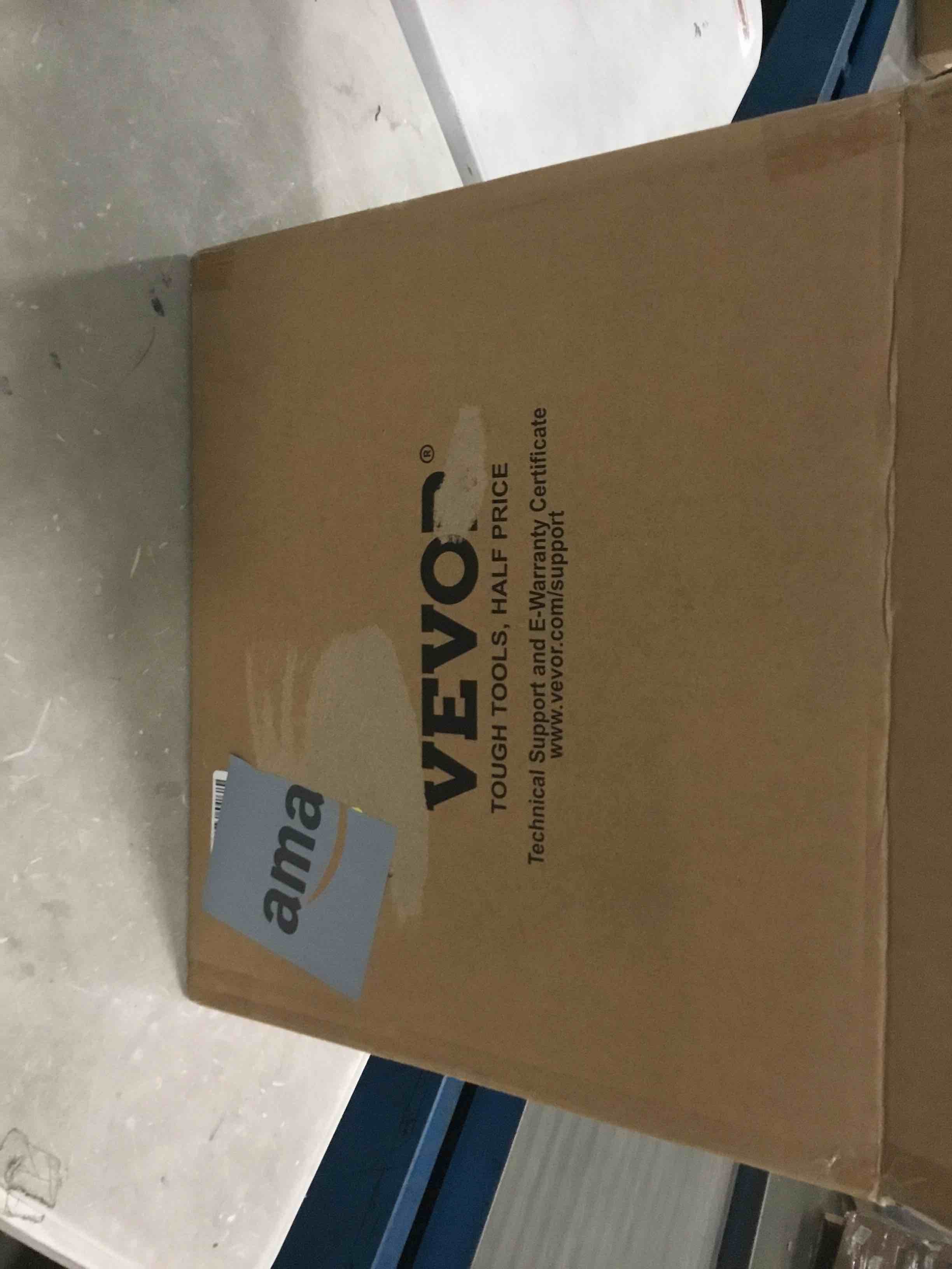 https://s3.amazonaws.com/lotting-images-prod/bidfta/BLU6787435_1721440580571.jpeg