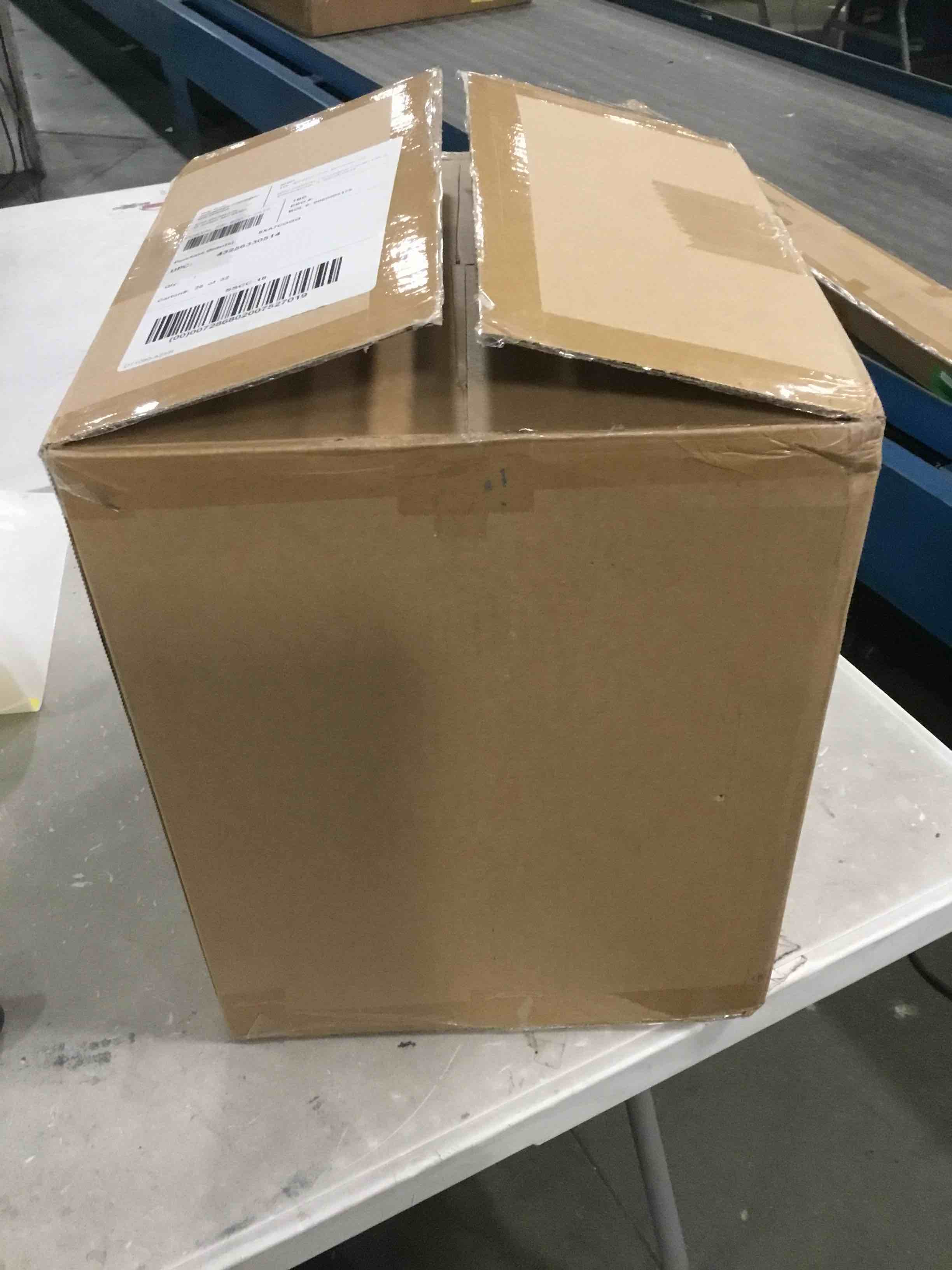 https://s3.amazonaws.com/lotting-images-prod/bidfta/BLU6787483_1721447154949.jpeg