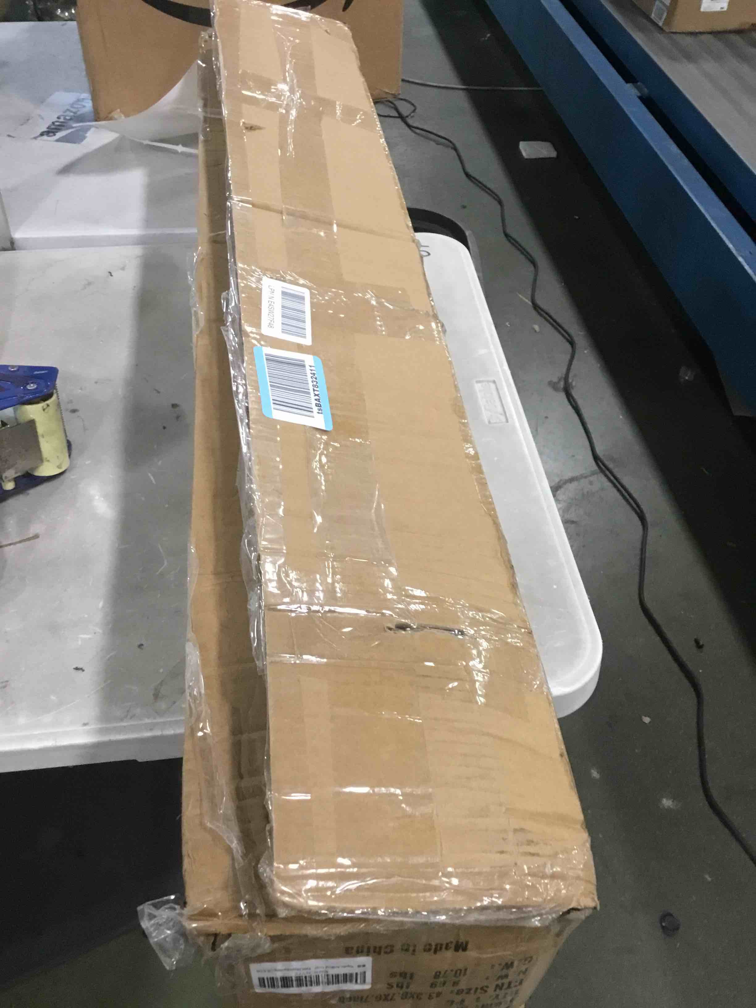 https://s3.amazonaws.com/lotting-images-prod/bidfta/BLU6787500_1721448653115.jpeg