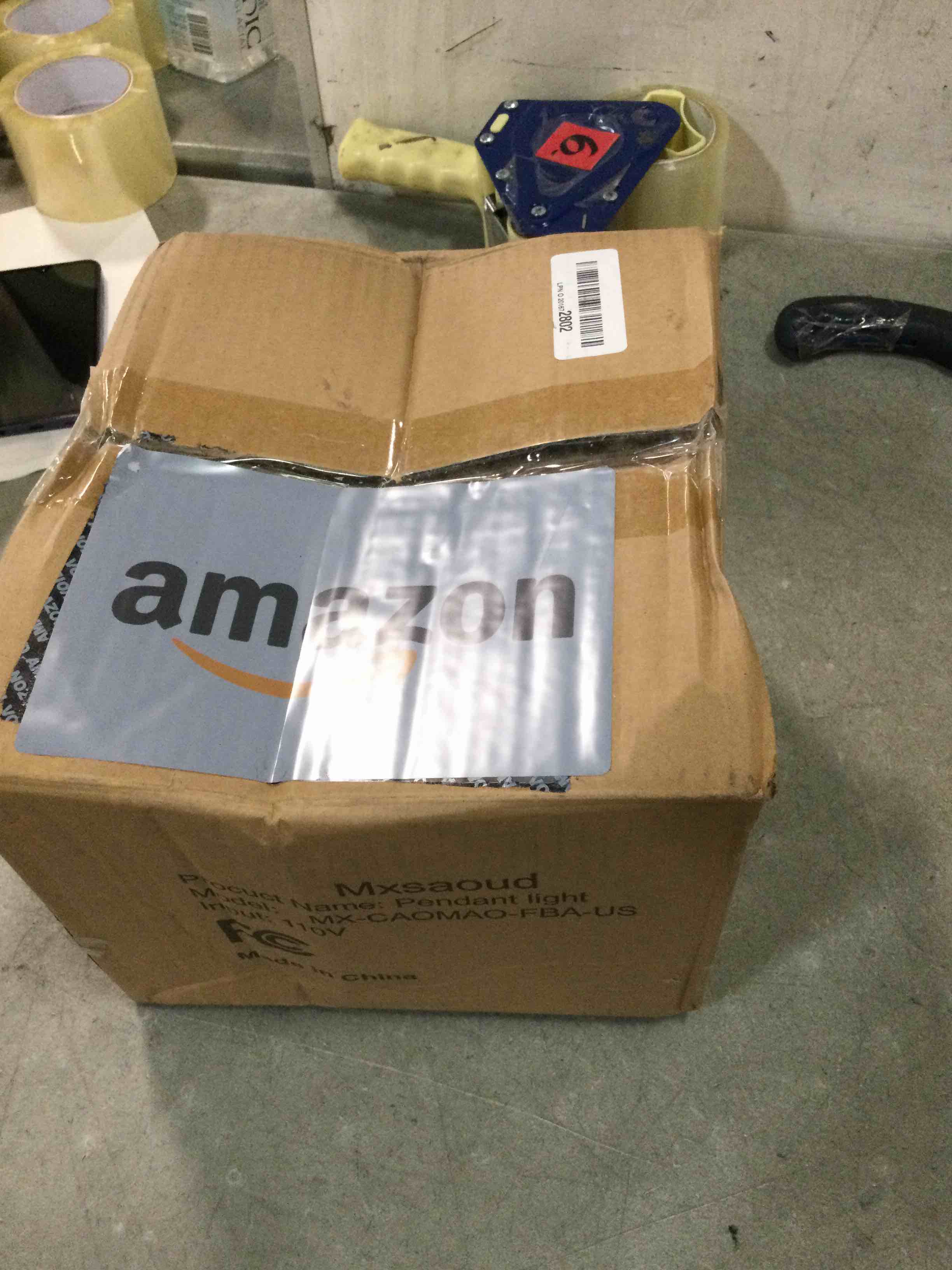 https://s3.amazonaws.com/lotting-images-prod/bidfta/BLU6787743_1721688288747.jpeg