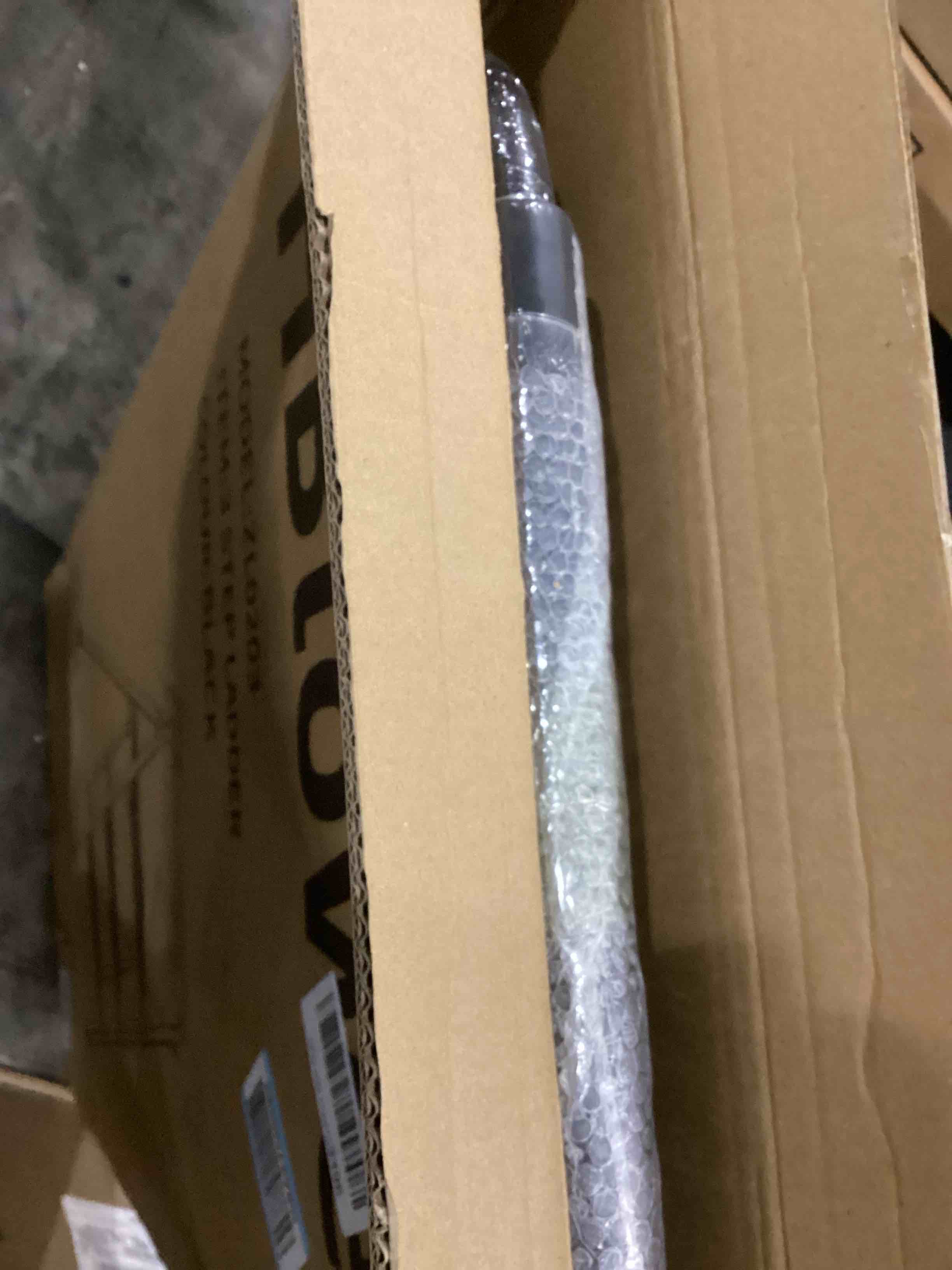 https://s3.amazonaws.com/lotting-images-prod/bidfta/BLU6800160_1732730972356.jpeg