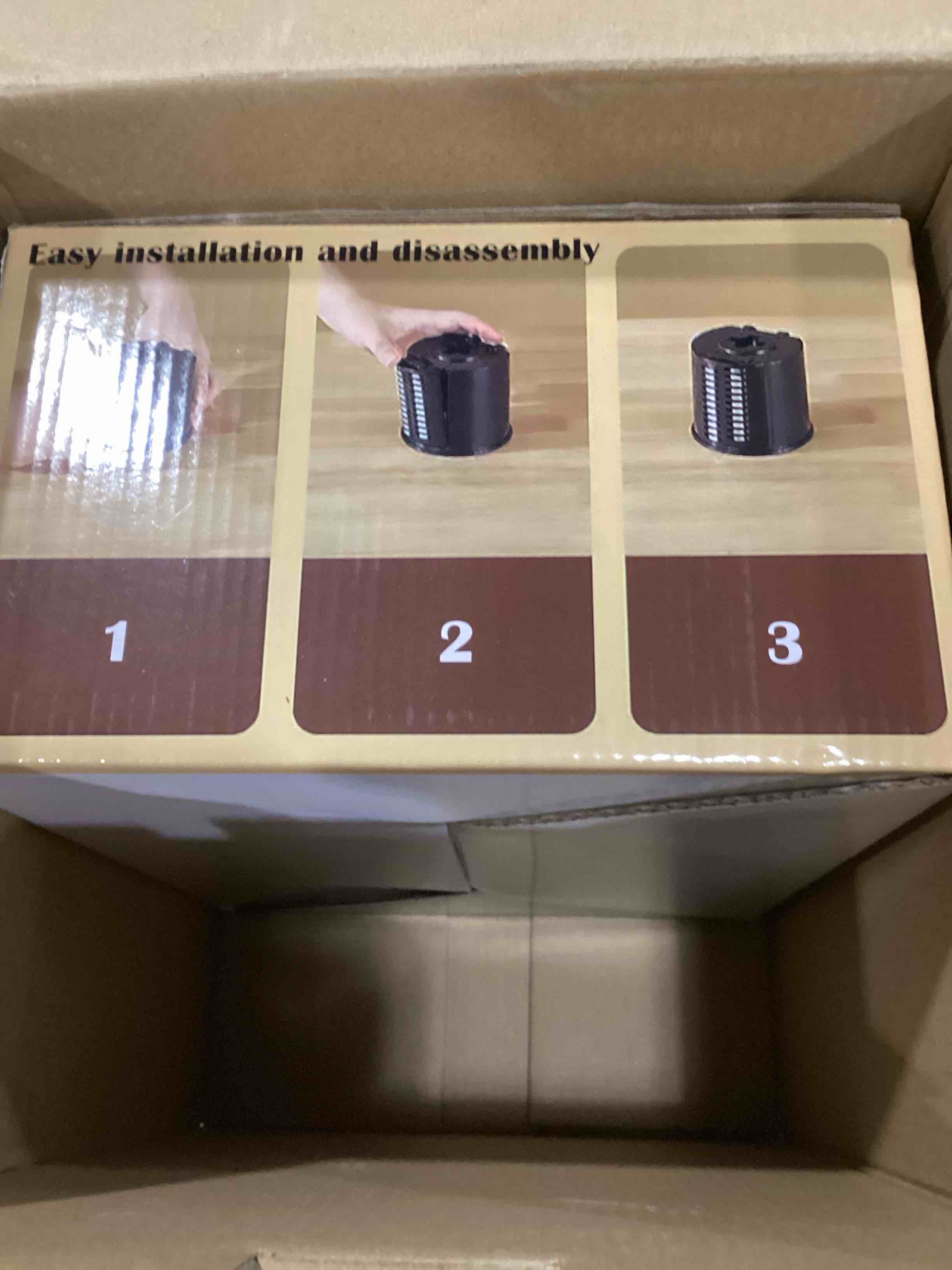 https://s3.amazonaws.com/lotting-images-prod/bidfta/BLU6800286_1732894084469.jpeg