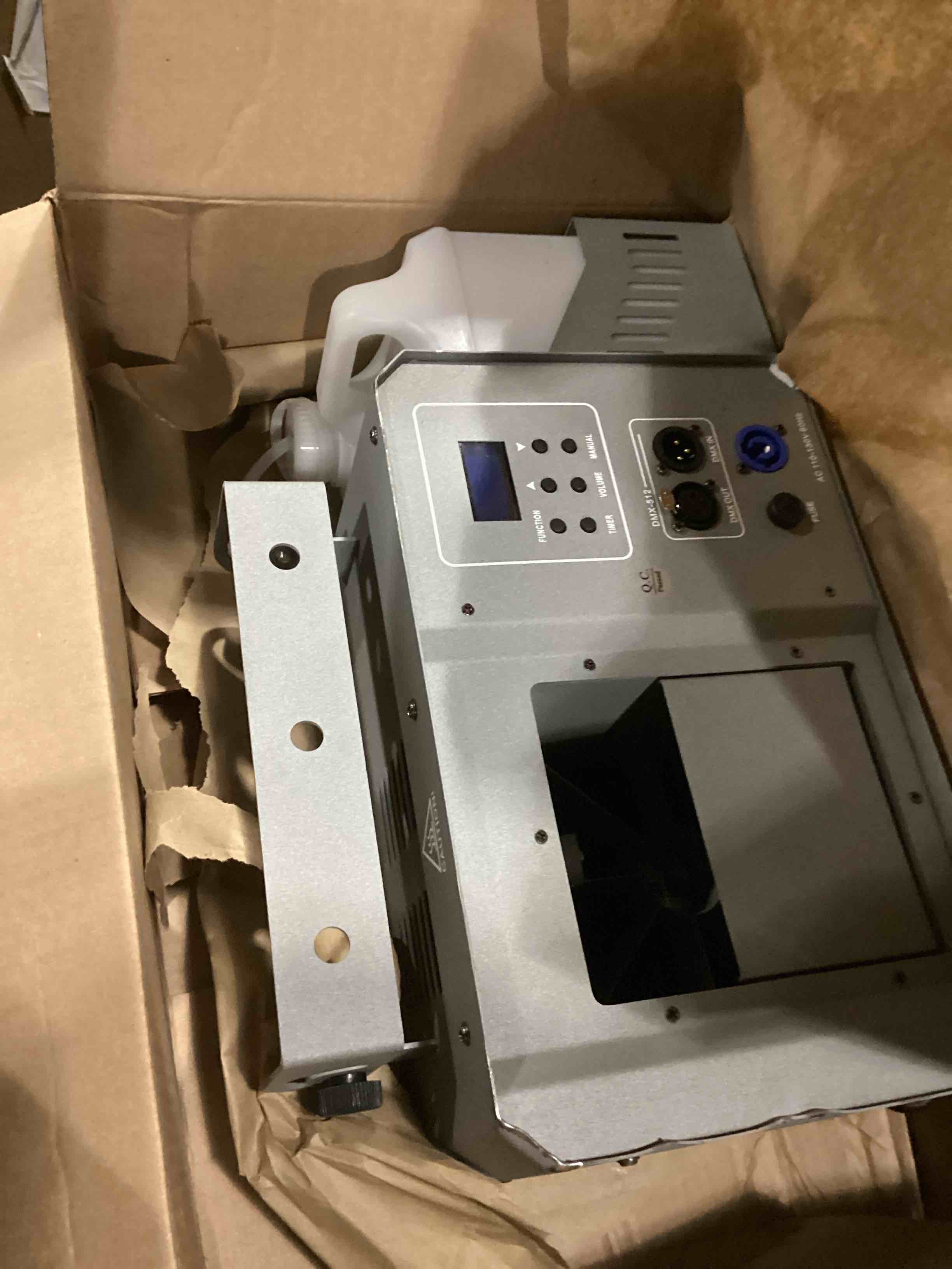 https://s3.amazonaws.com/lotting-images-prod/bidfta/BLU6800540_1733228434303.jpeg