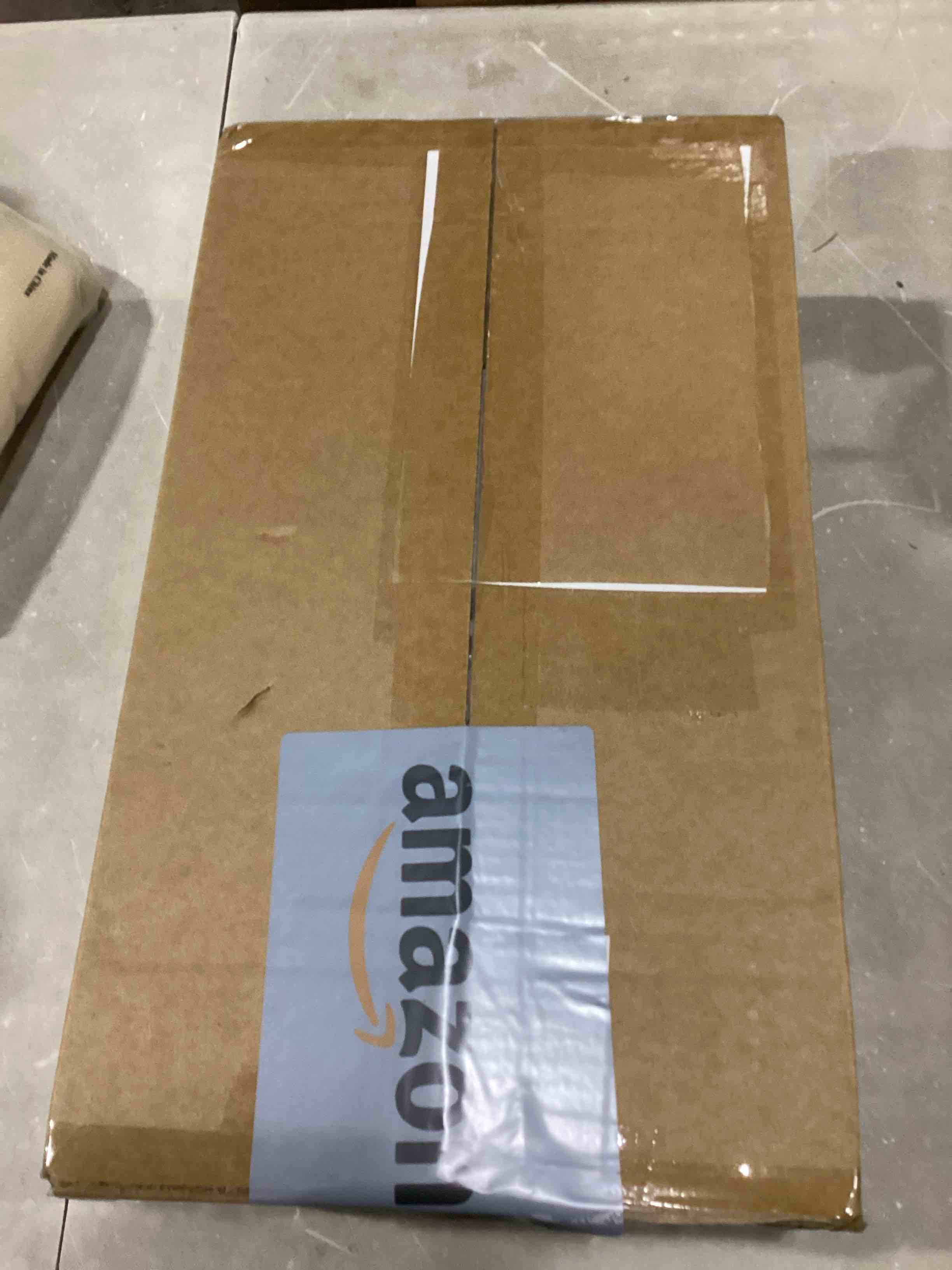 https://s3.amazonaws.com/lotting-images-prod/bidfta/BLU6800694_1733247618067.jpeg