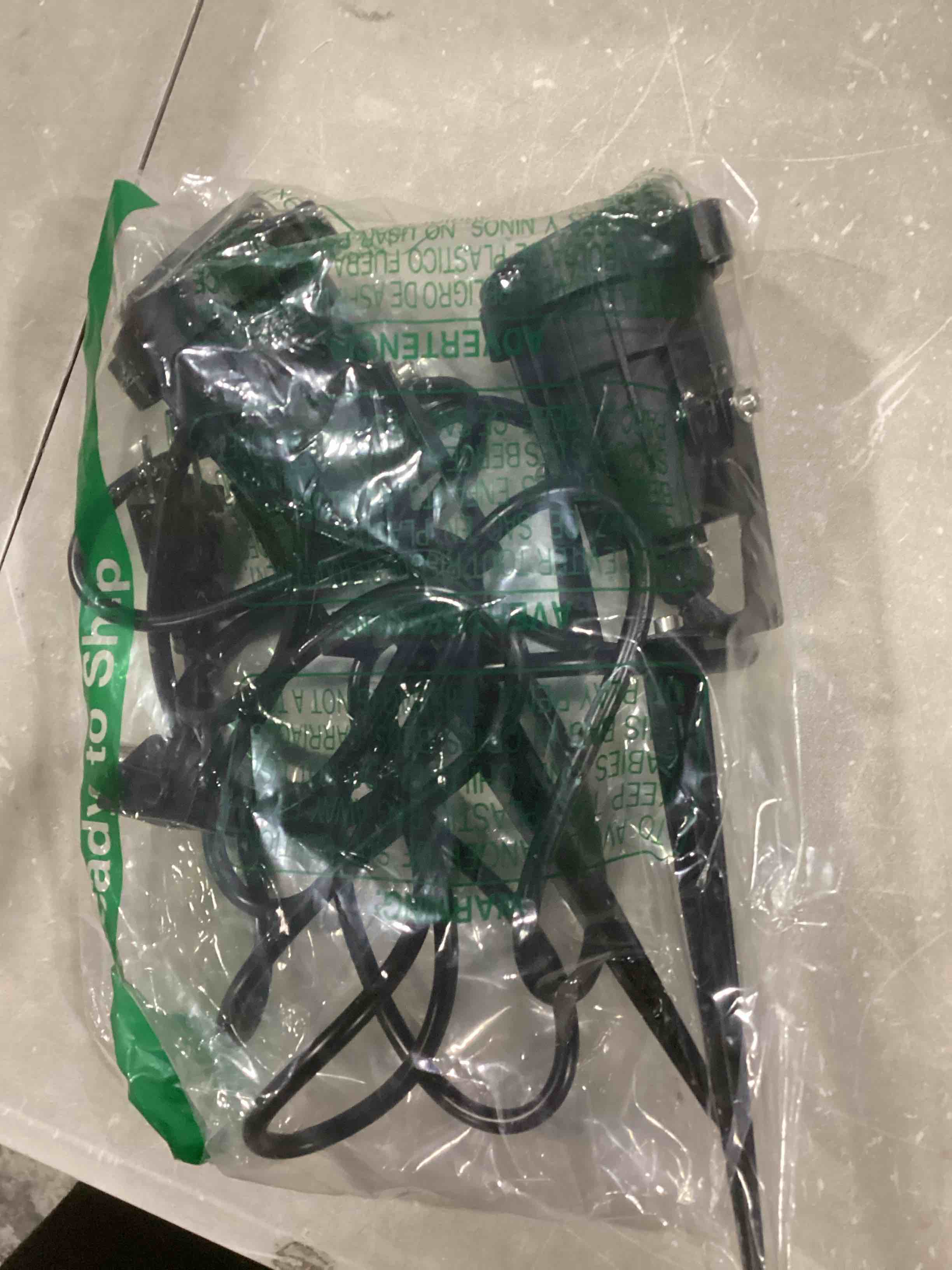https://s3.amazonaws.com/lotting-images-prod/bidfta/BLU6801106_1733414554830.jpeg